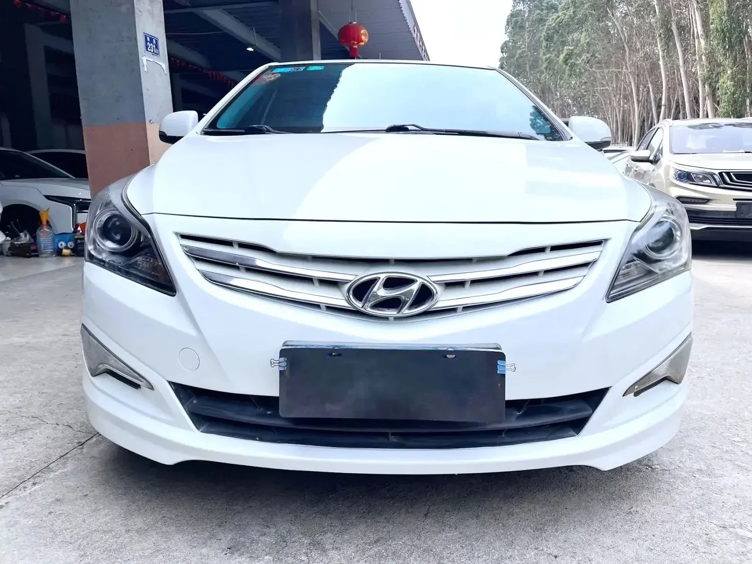 Hyundai Verna RV  из Китая