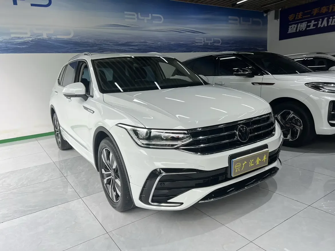 Volkswagen Tiguan L