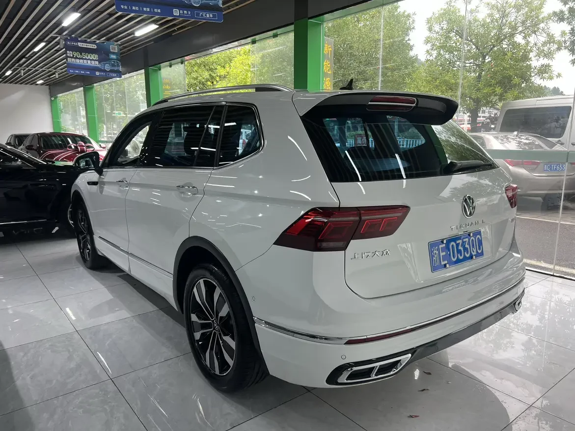 Volkswagen Tiguan L