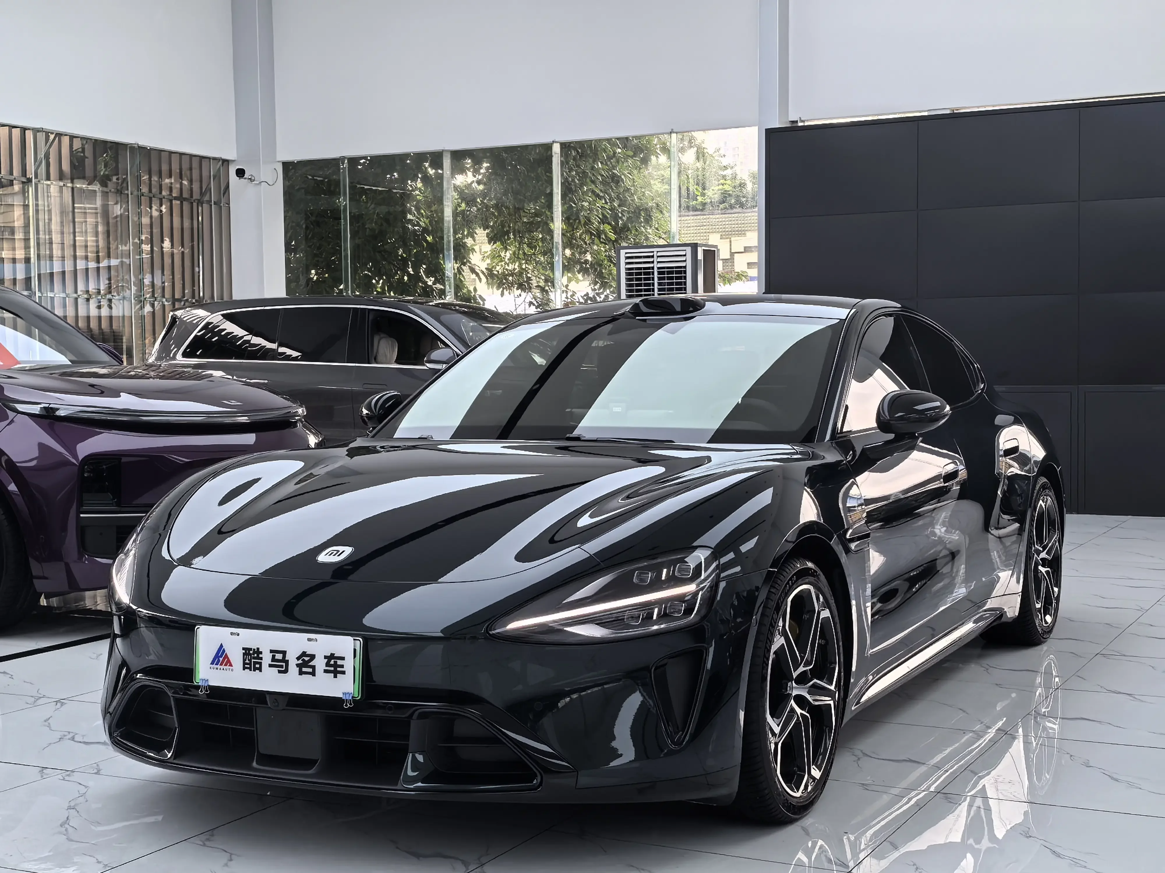 Xiaomi car Xiaomi SU7  из Китая