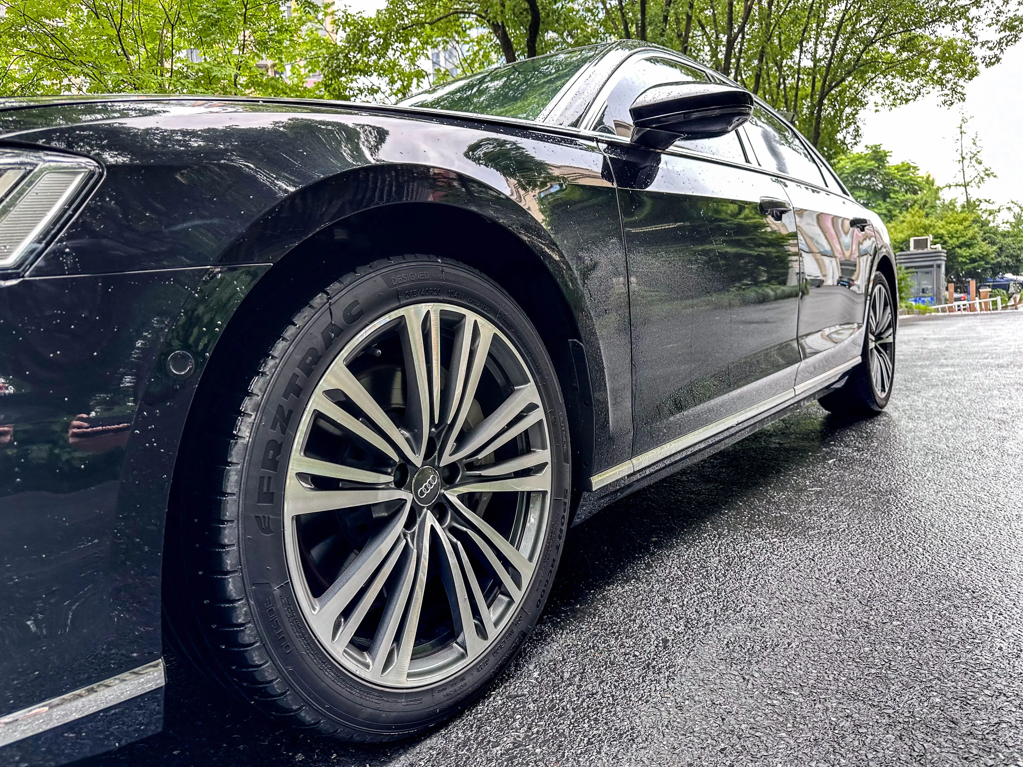 Audi A8
