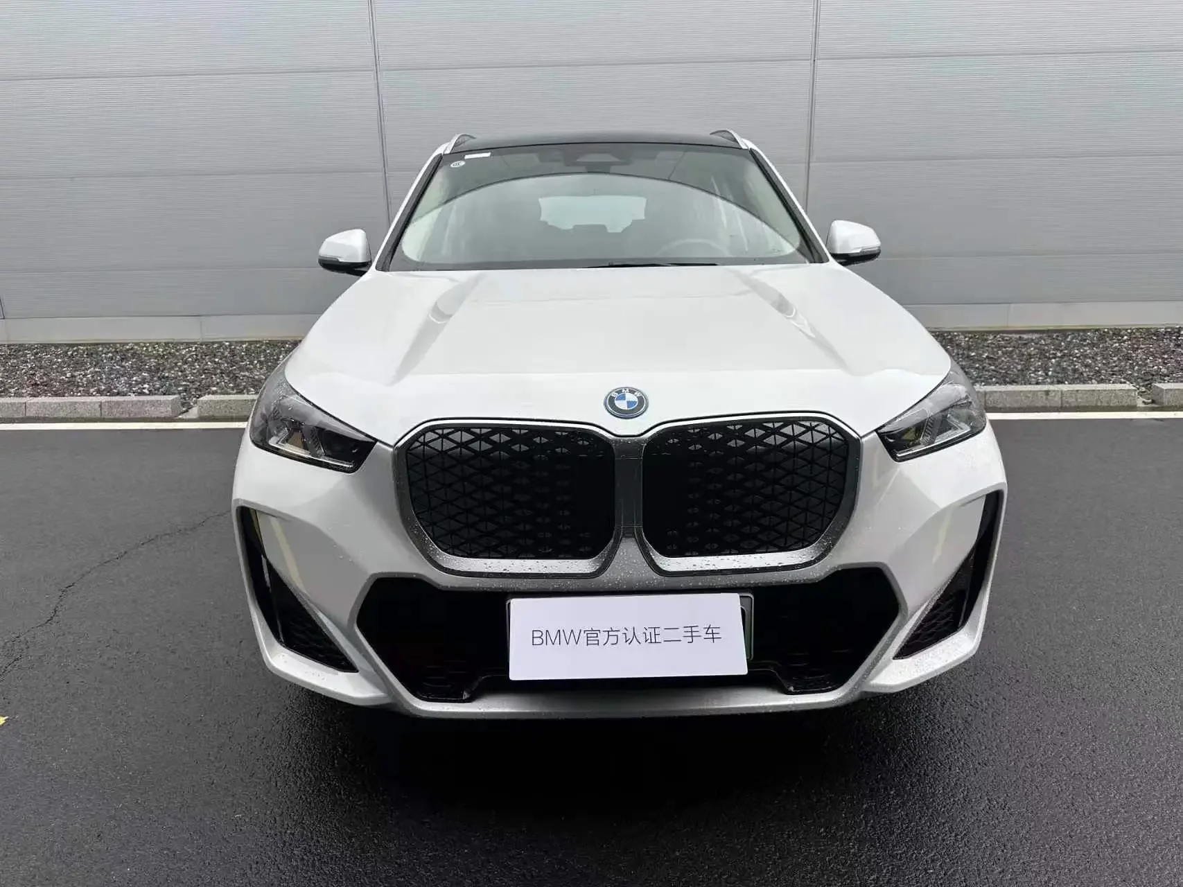 BMW iX1  из Китая