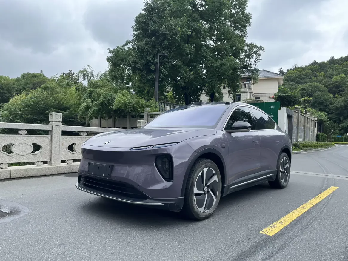 NIO EC6  из Китая