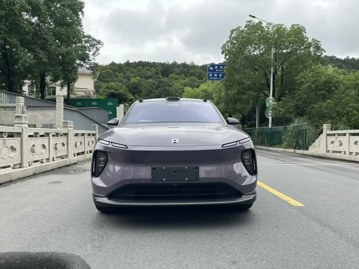 NIO EC6  из Китая
