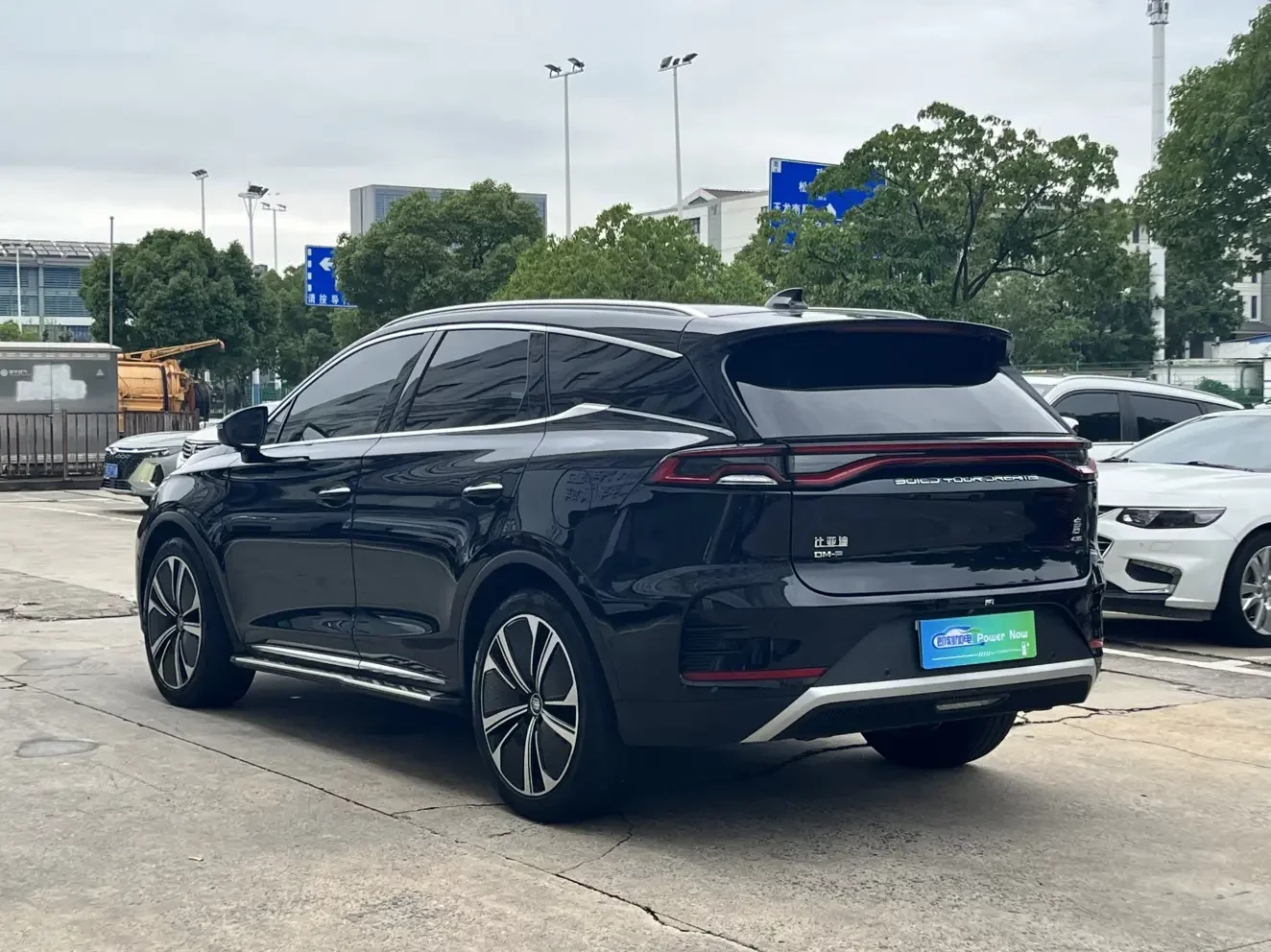 BYD Tang DM