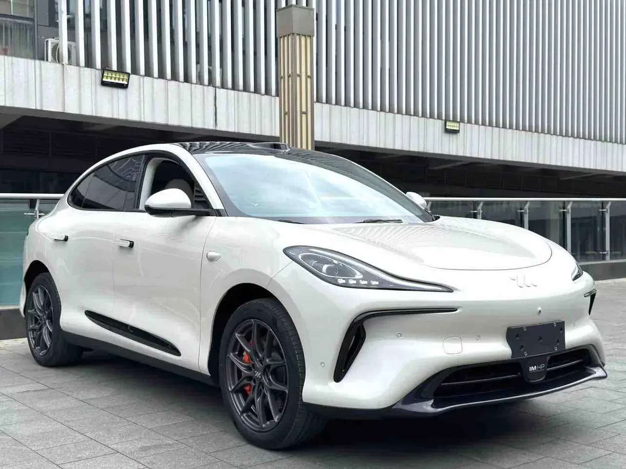 Zhiji LS6