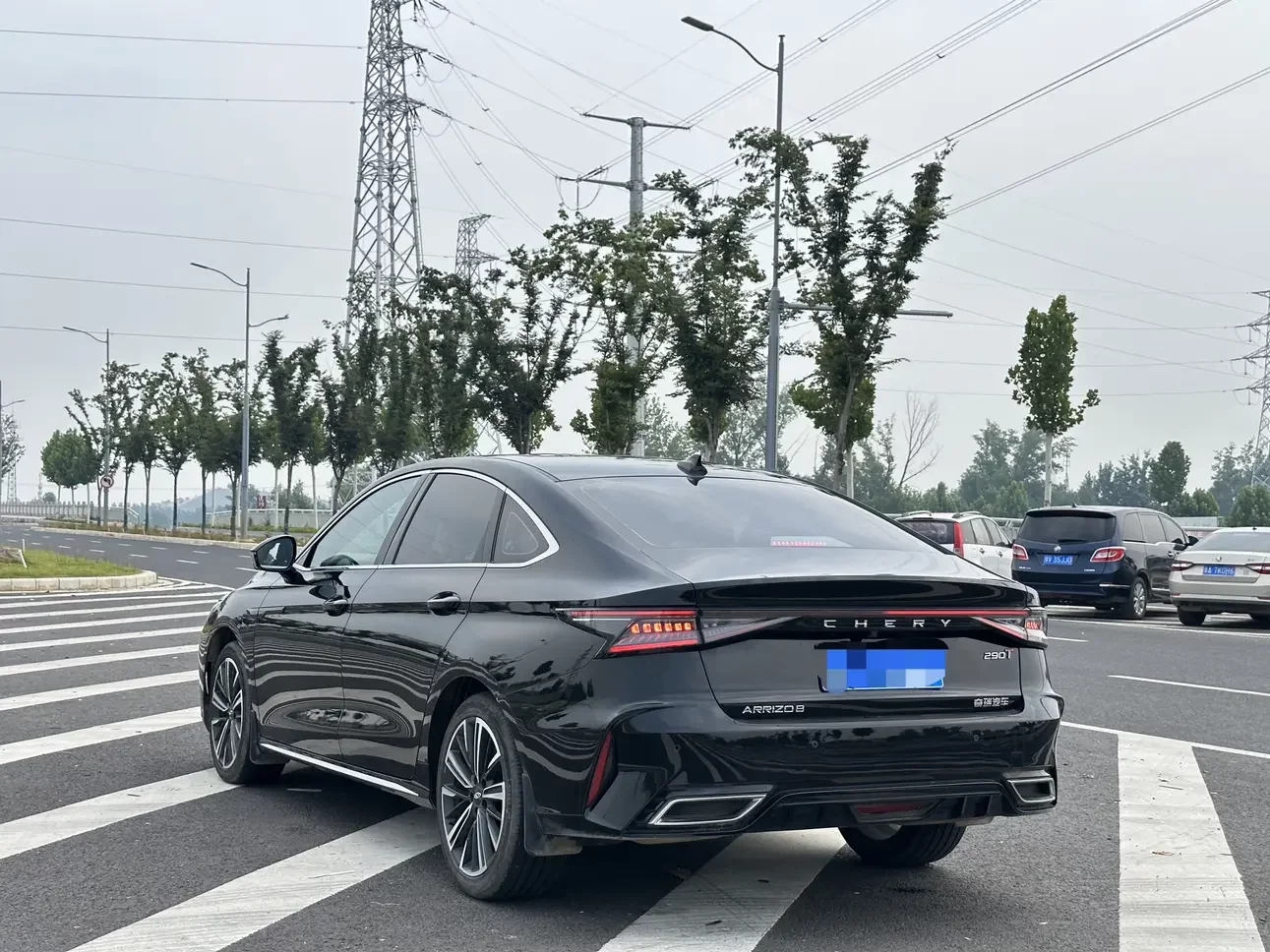 Chery Arrizo 8