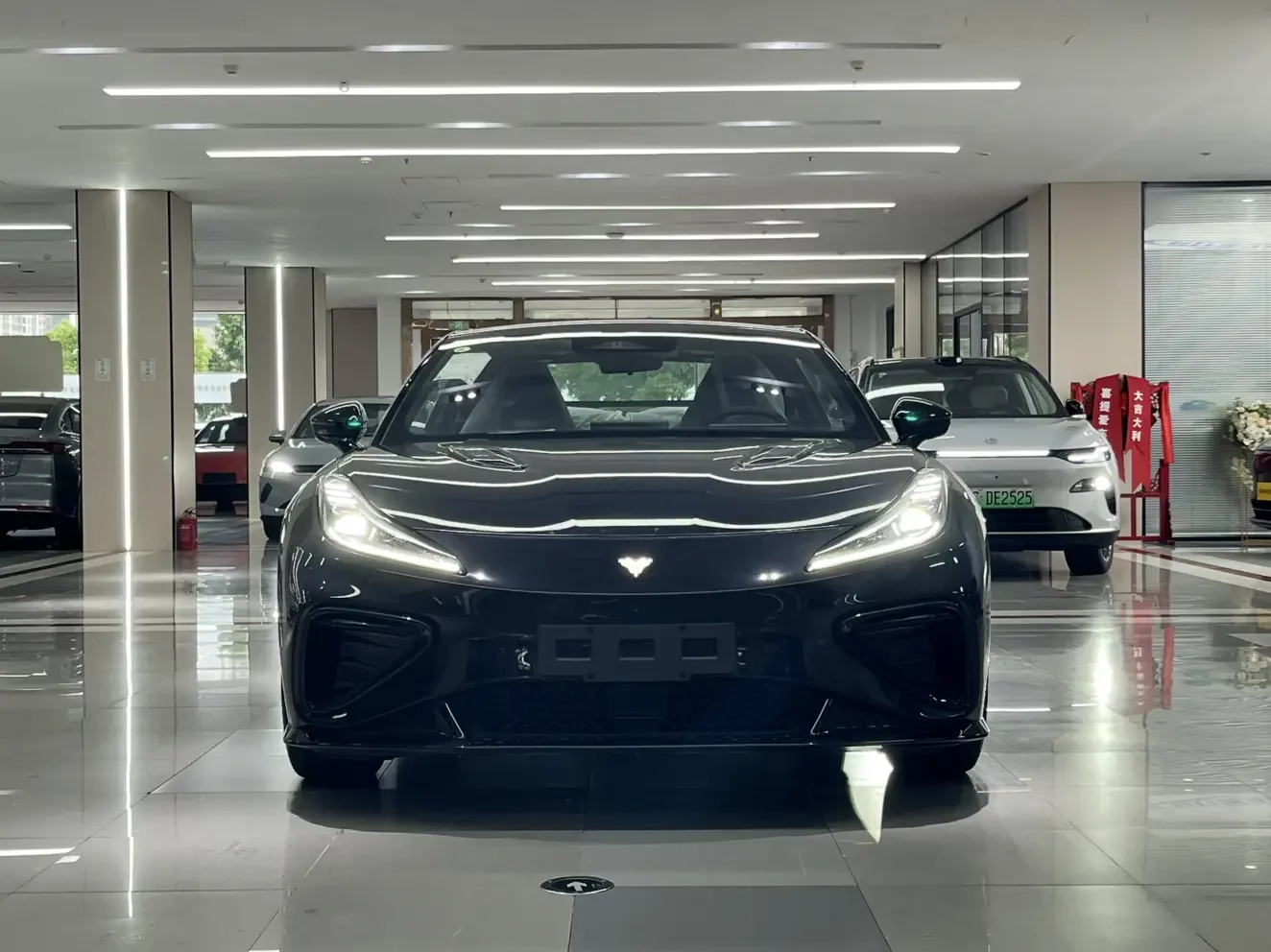 NETA Neta GT (Nezha GT)  из Китая