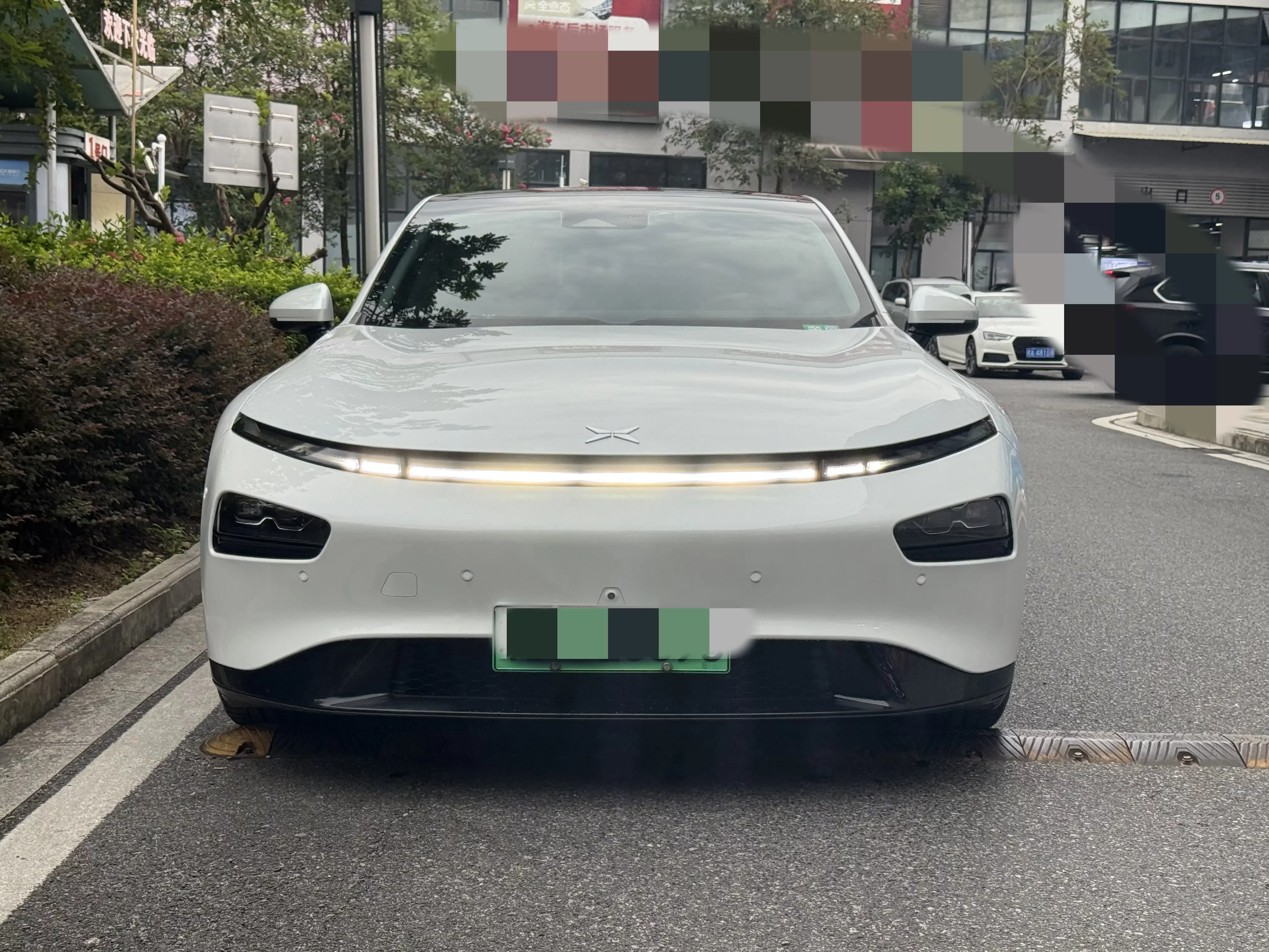 Xpeng P7