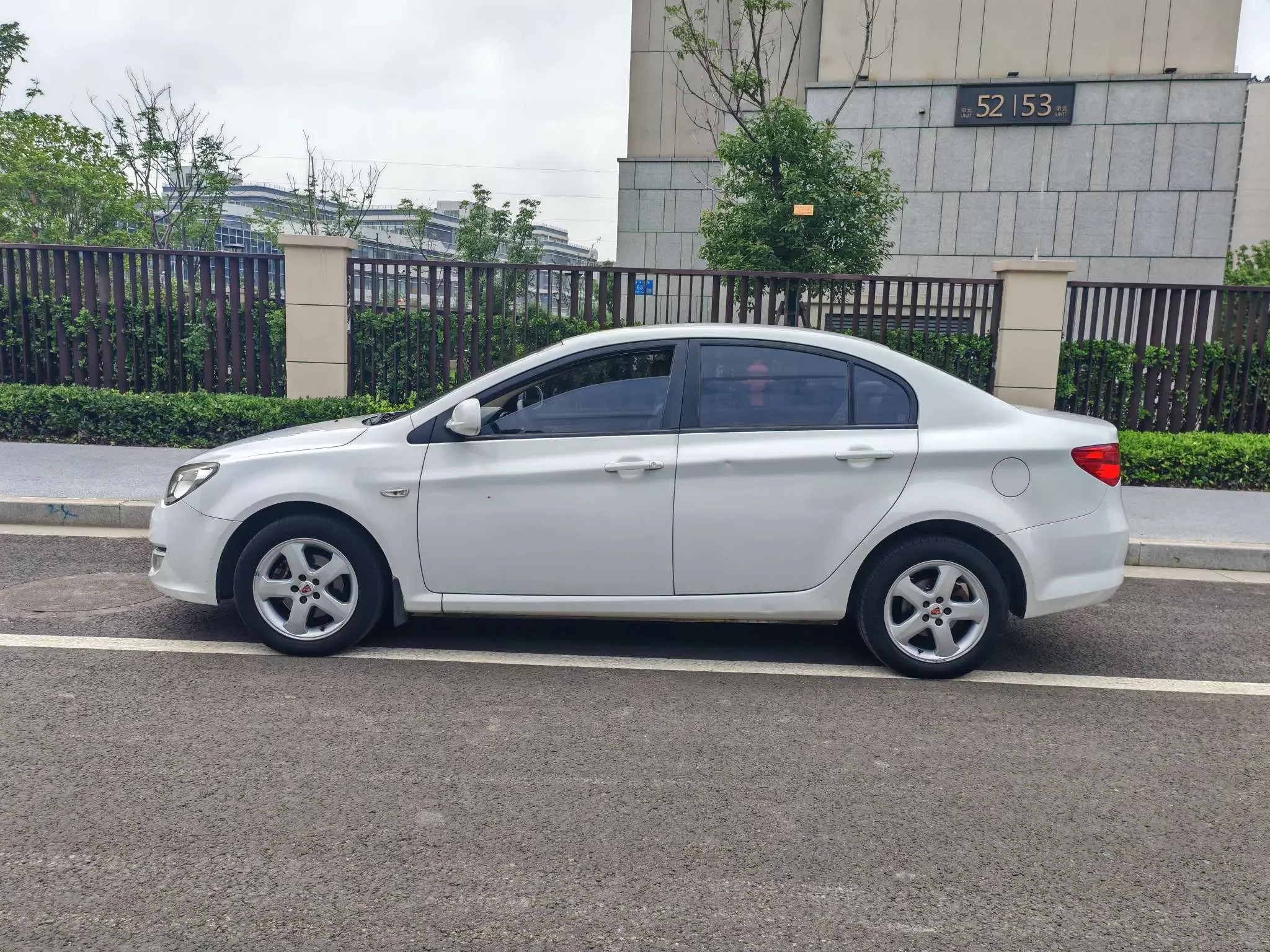 Roewe 350