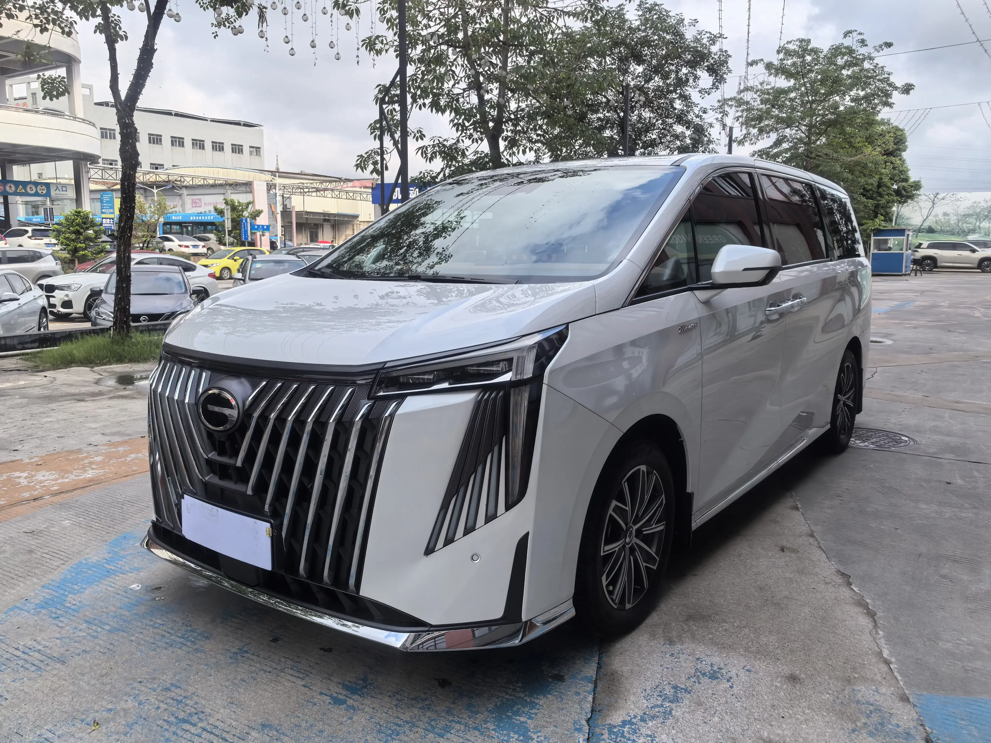GAC Trumpchi M8
