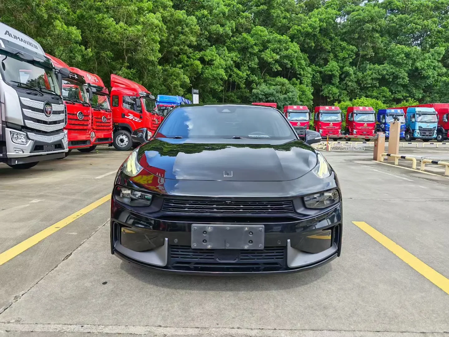 Lynk & Co 03