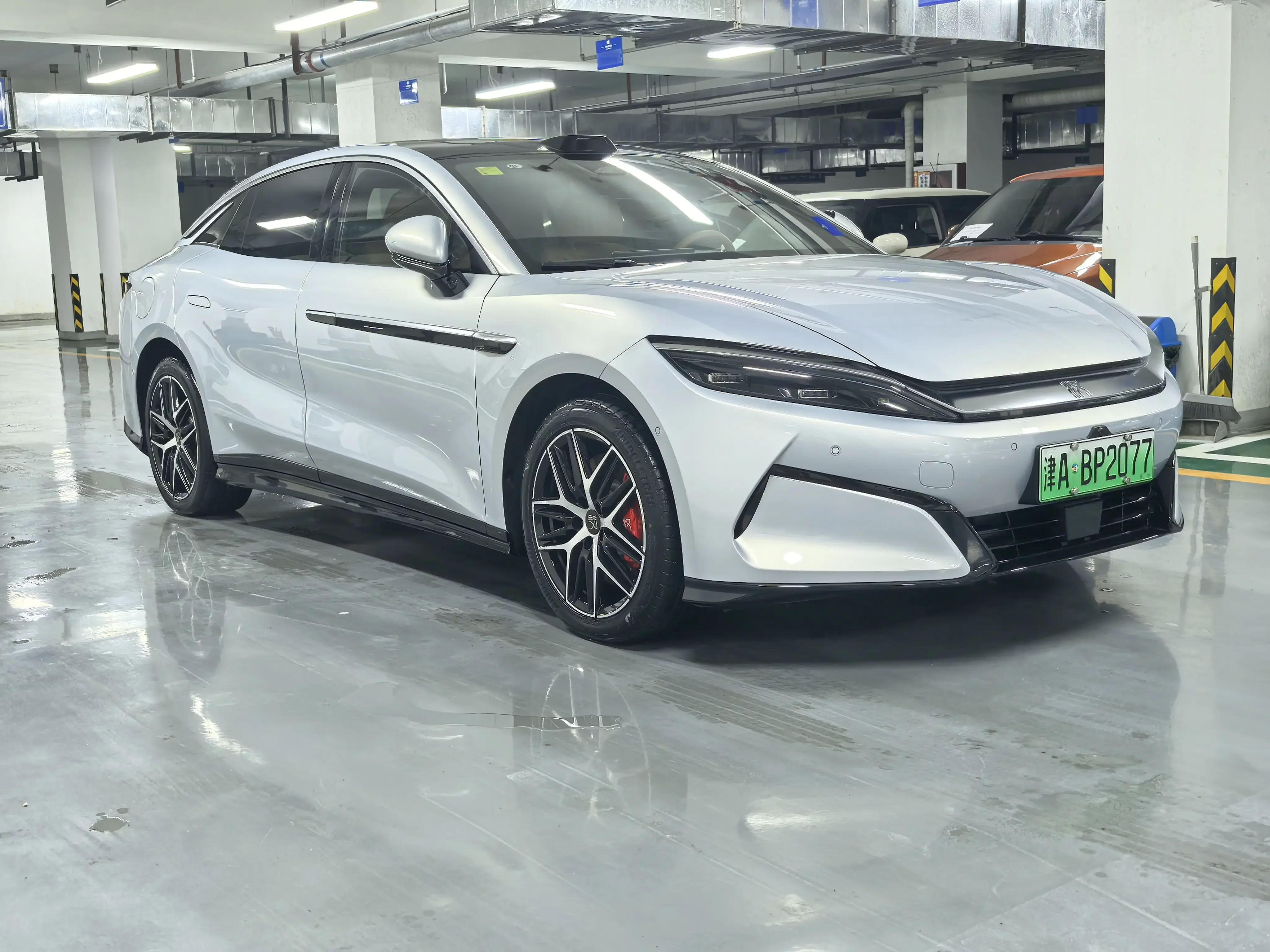 BYD Han L EV