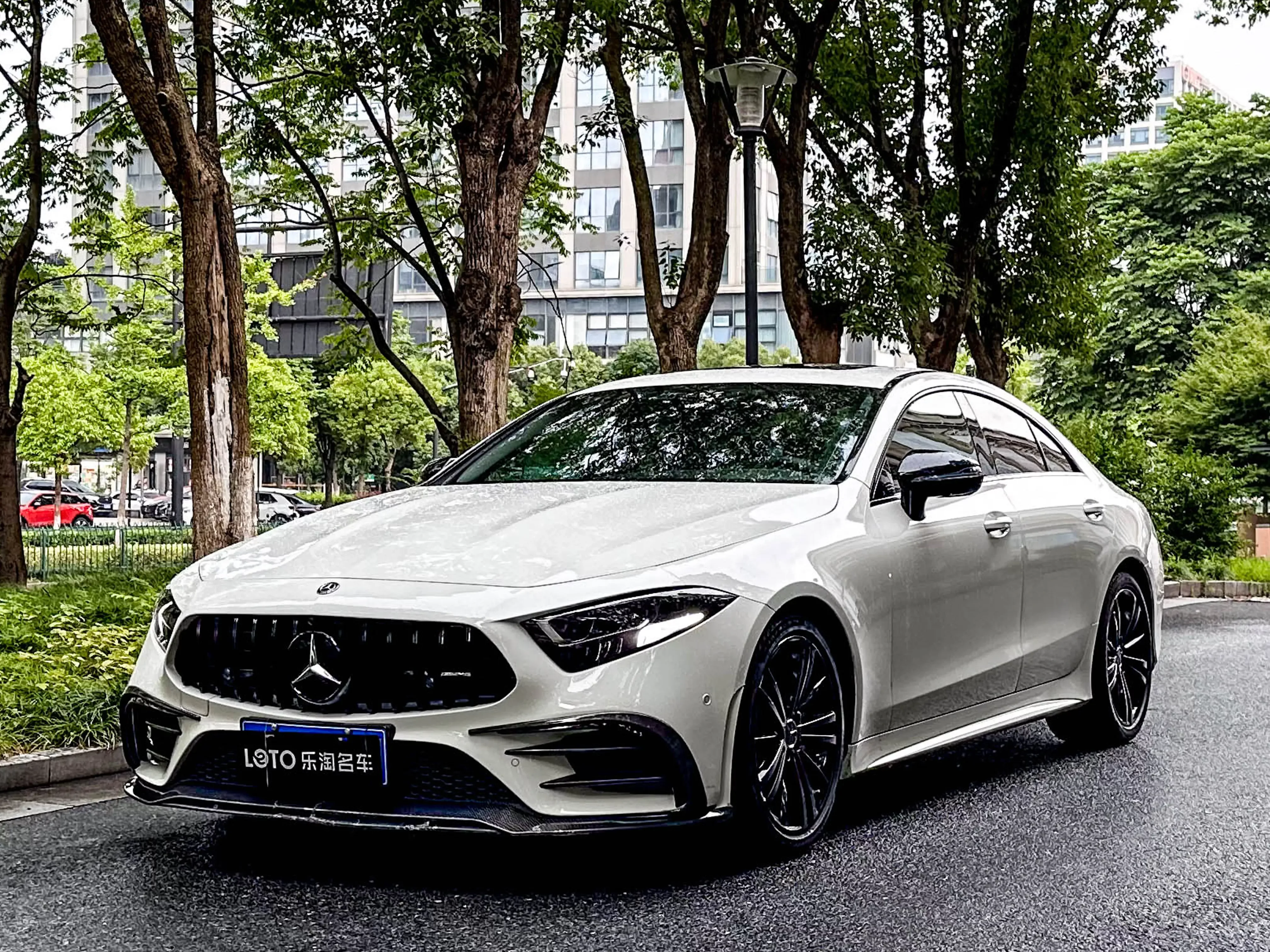 Mercedes-Benz CLS