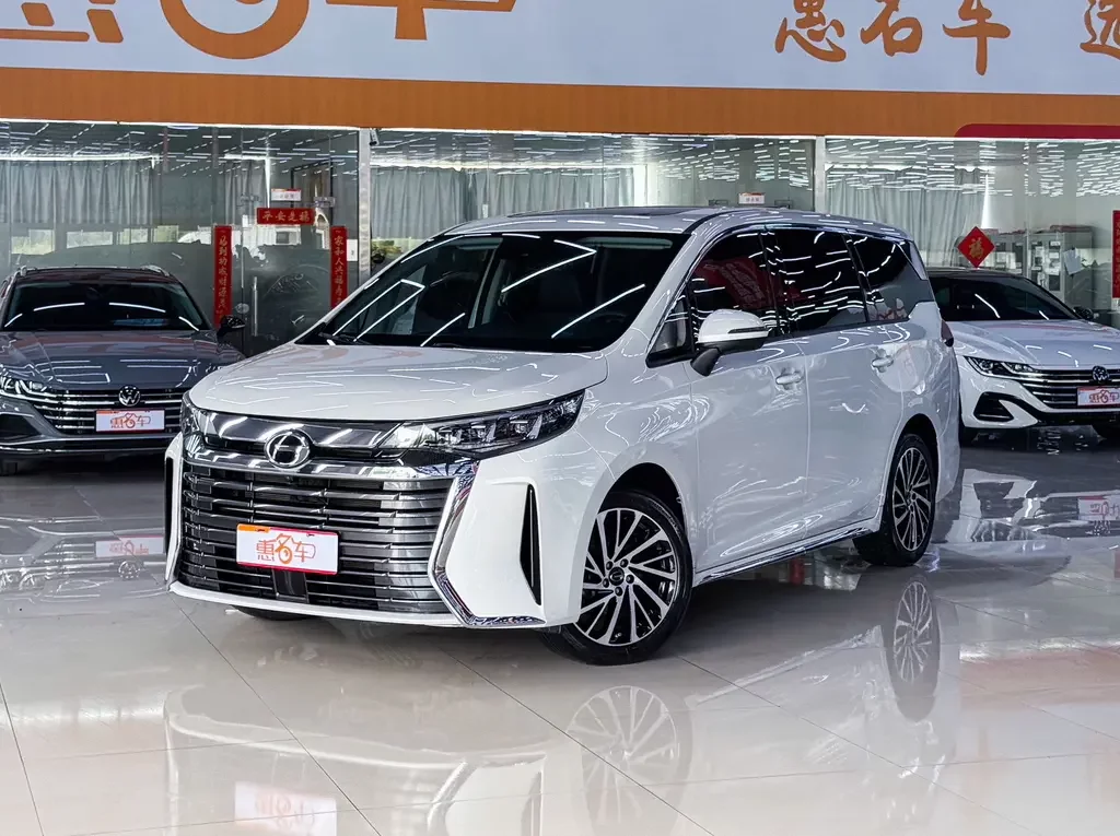 GAC Trumpchi M6  из Китая
