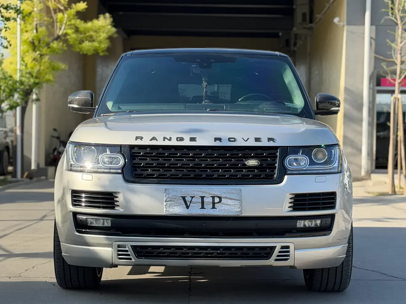 Land Rover range rover