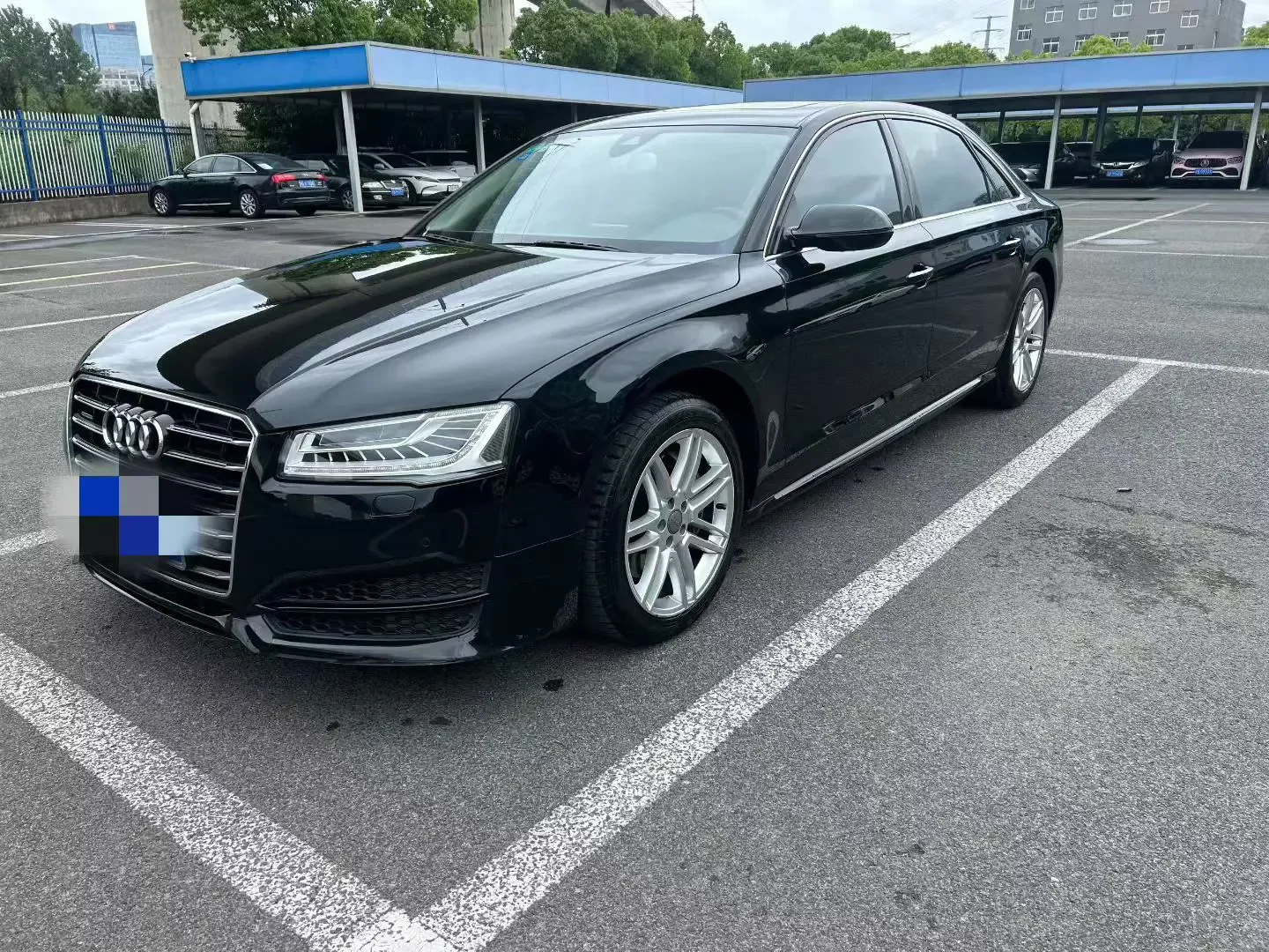 Audi A8
