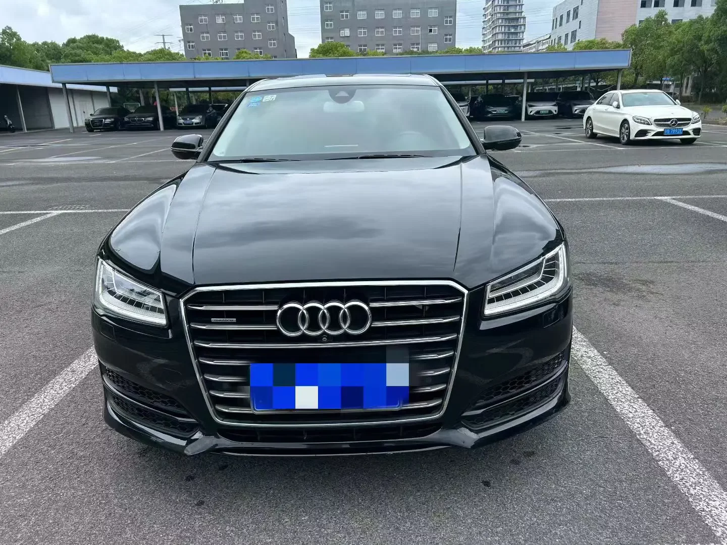 Audi A8