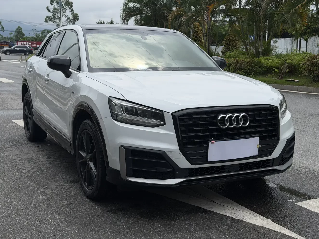 Audi Q2L