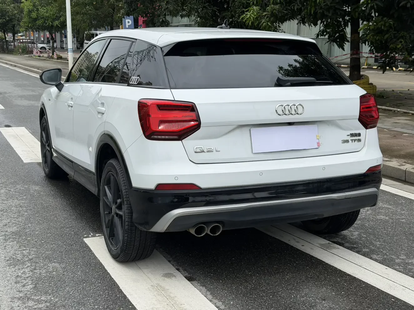 Audi Q2L