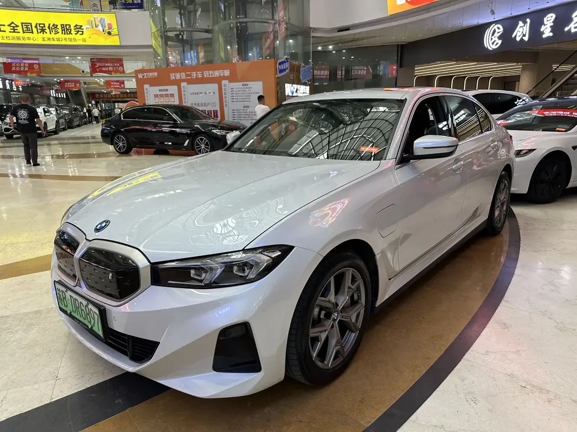 BMW i3
