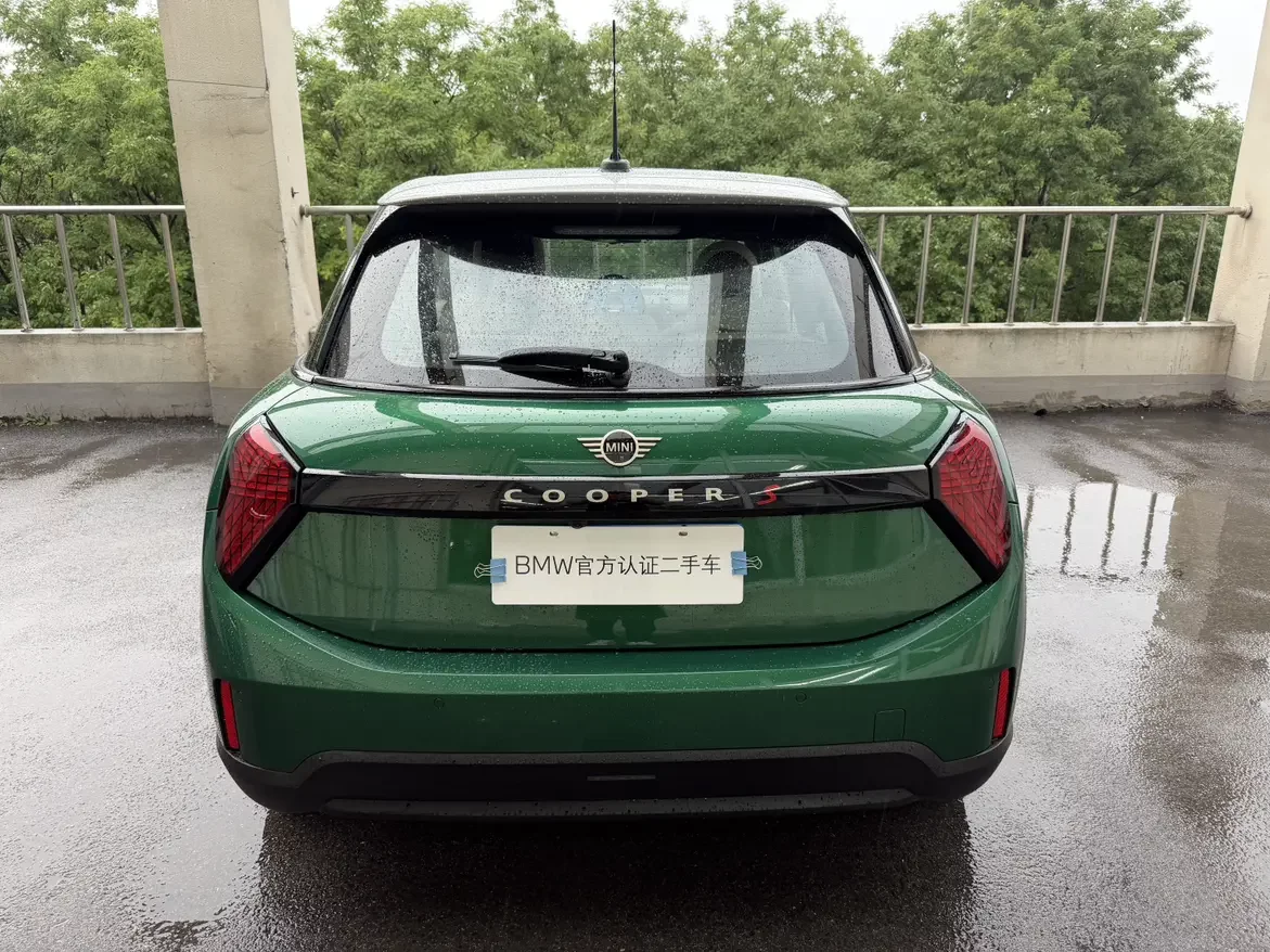 MINI 
