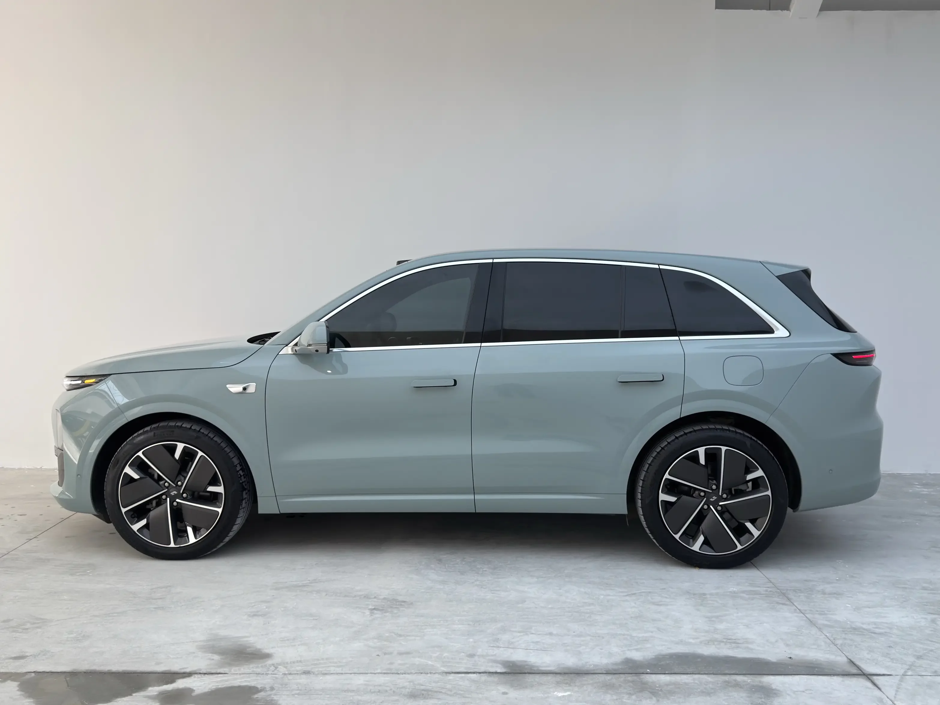 Lixiang L6