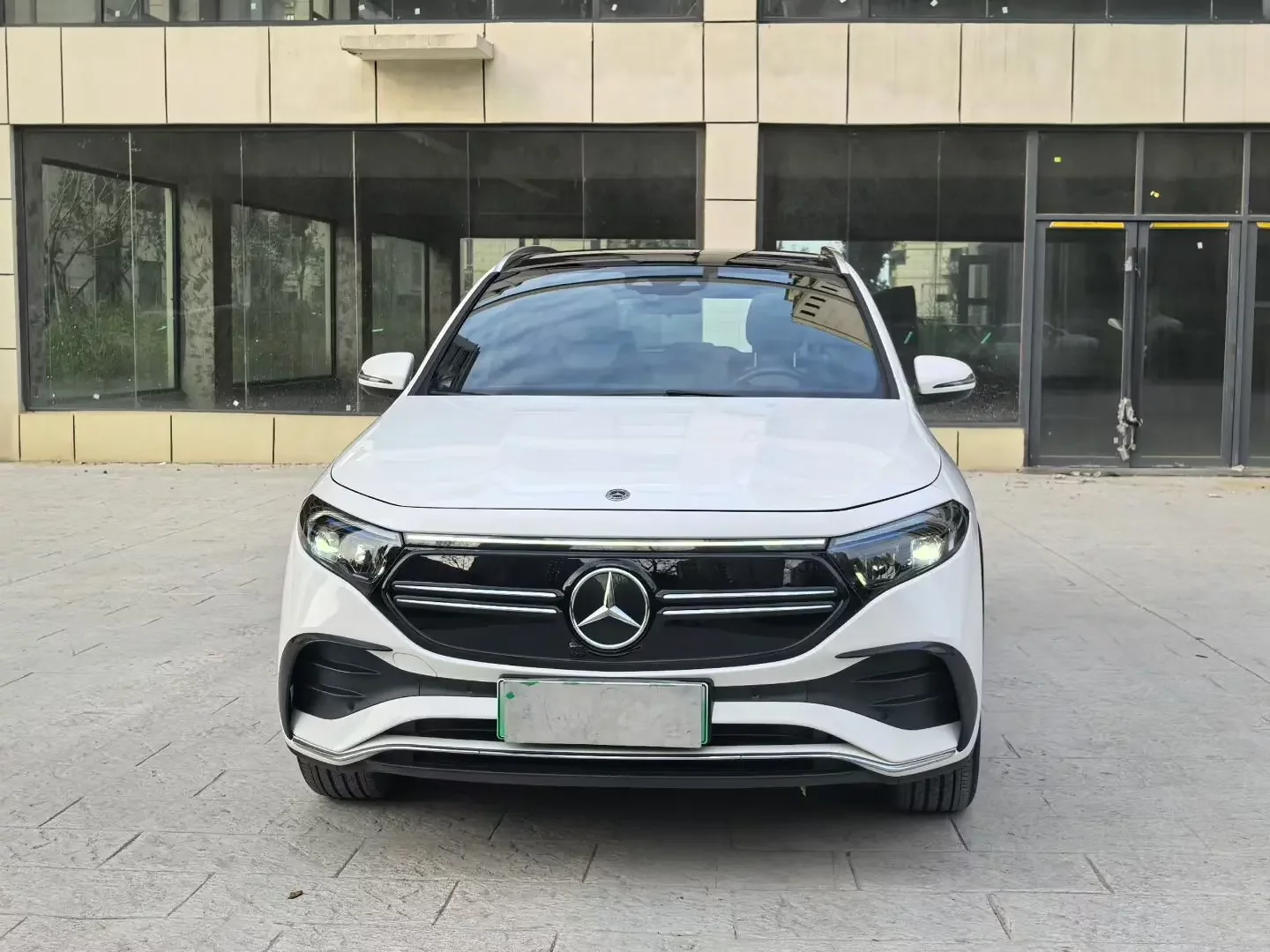 Mercedes-Benz EQA