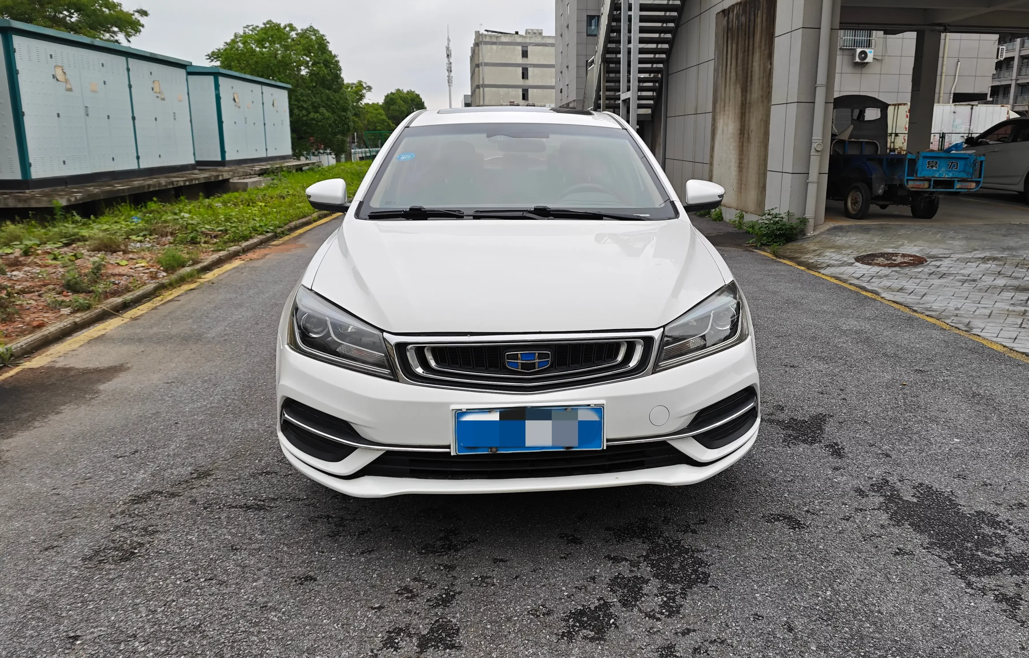 Geely emgrand