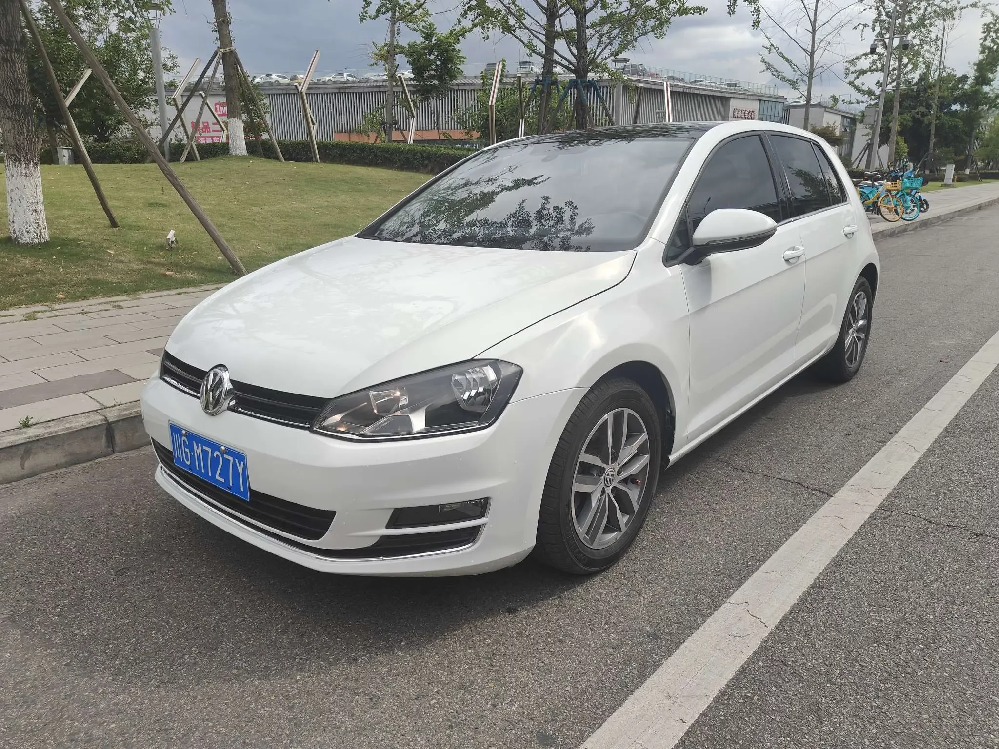 Volkswagen golf