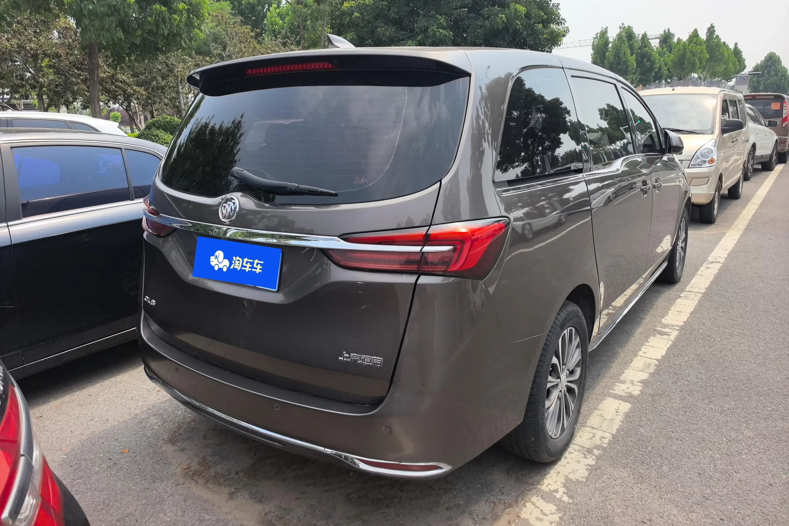 Buick GL8