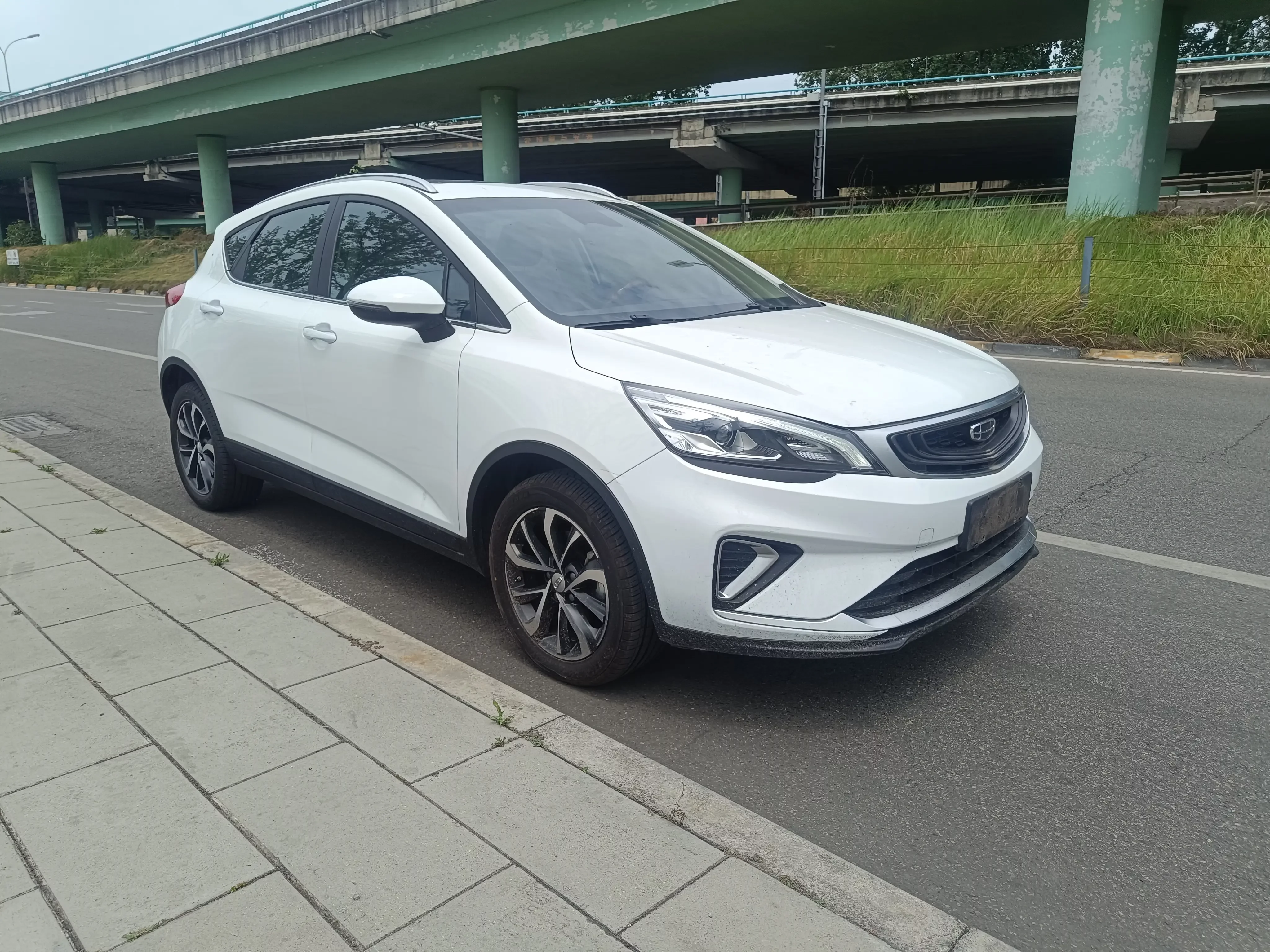 Geely Emgrand GS