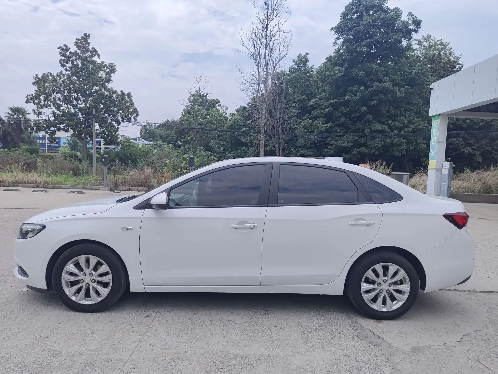Buick Yinglang