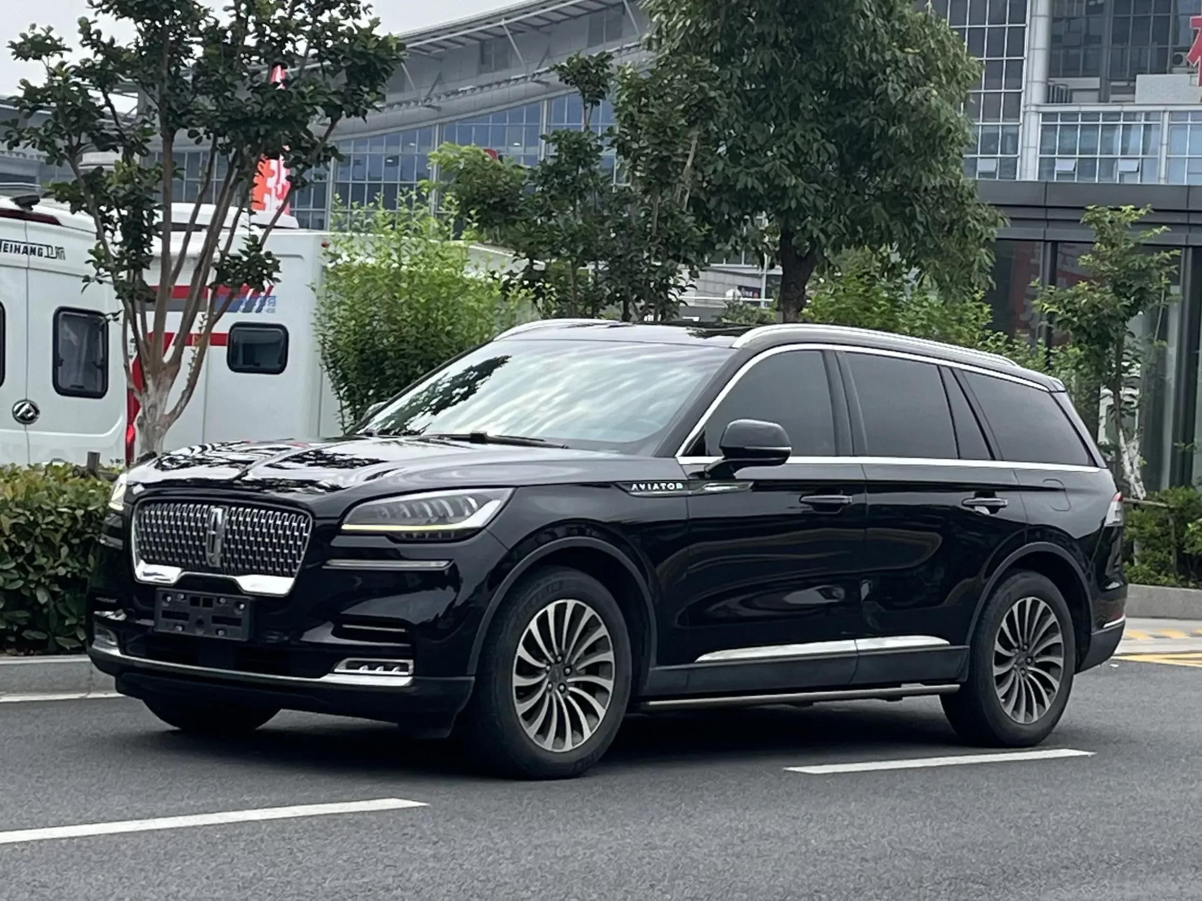 Lincoln aviator  из Китая