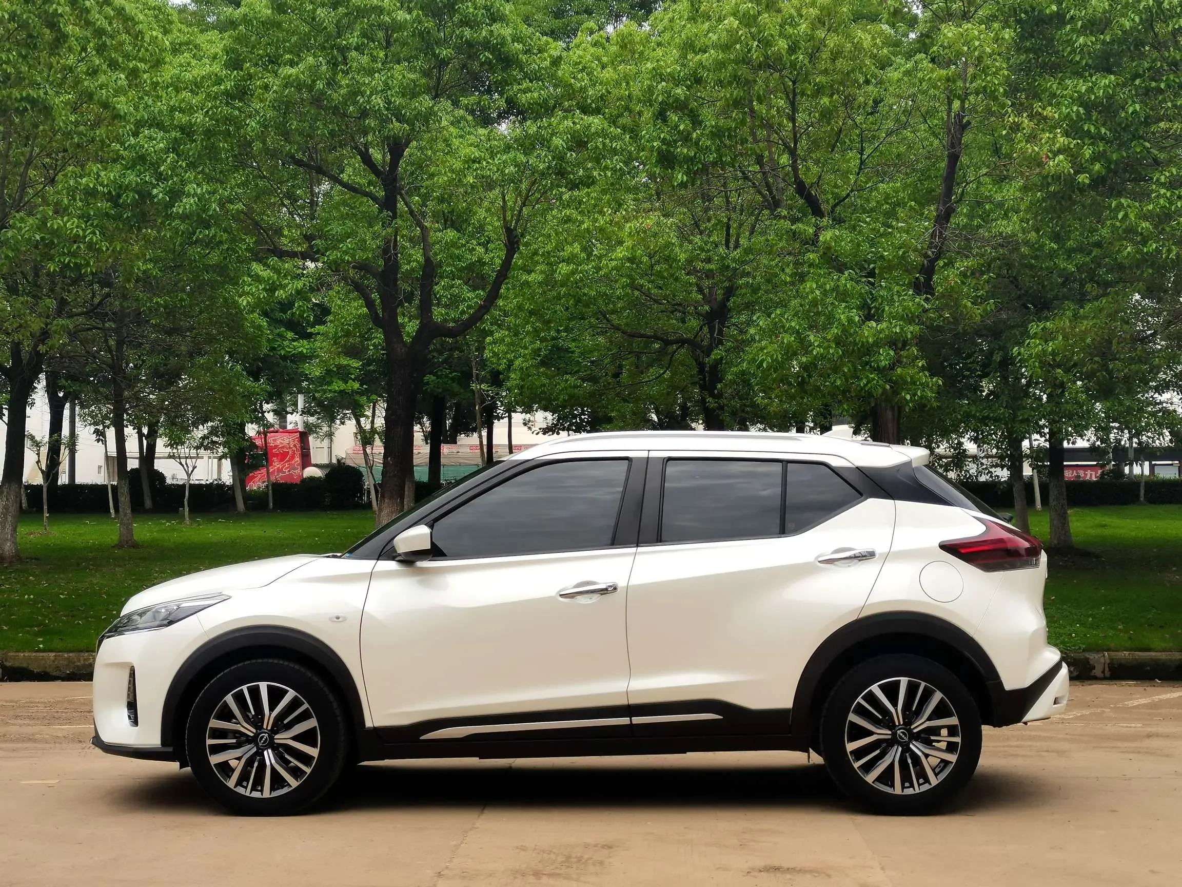 Nissan Jinke