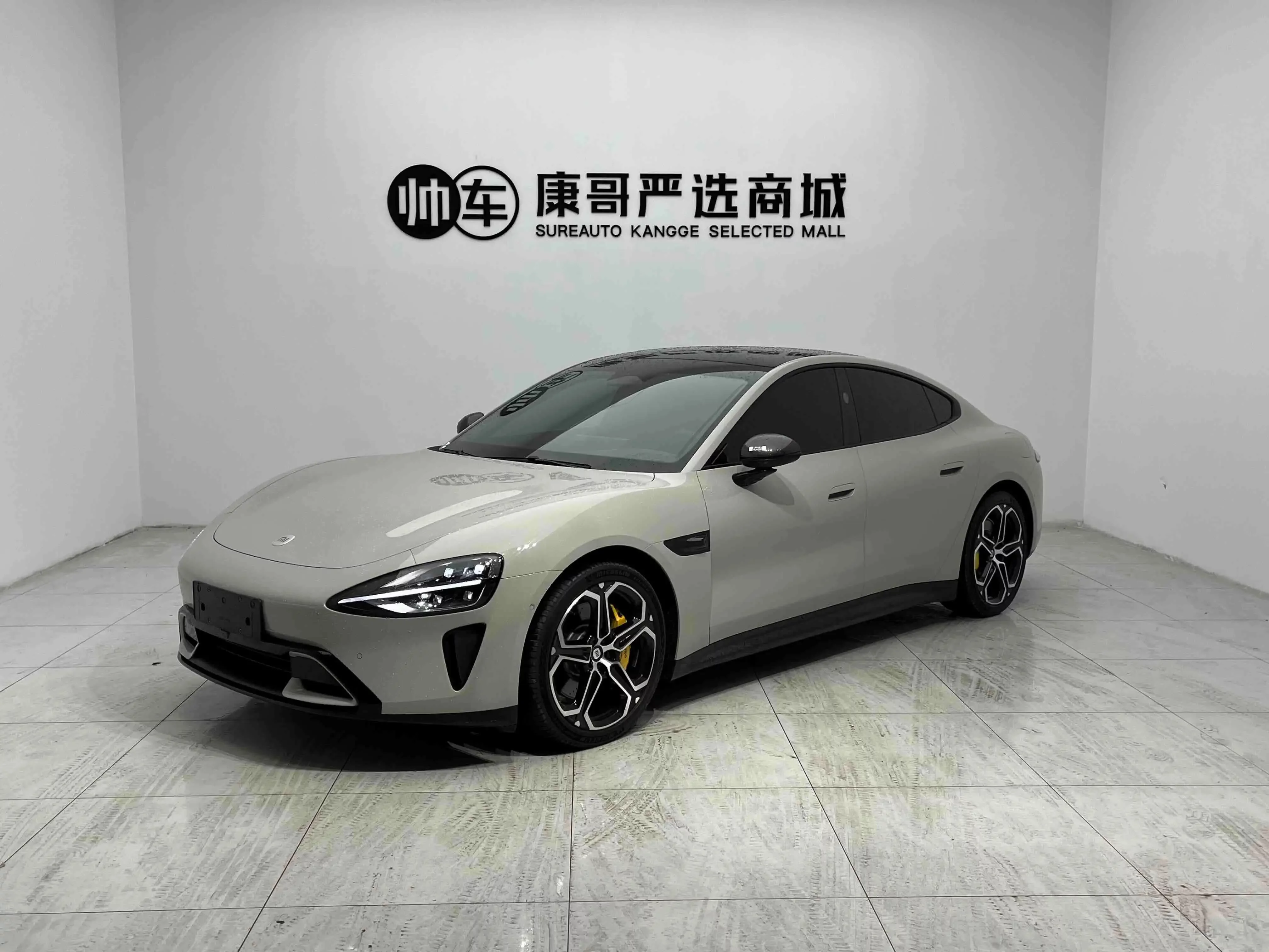 Xiaomi car Xiaomi SU7  из Китая