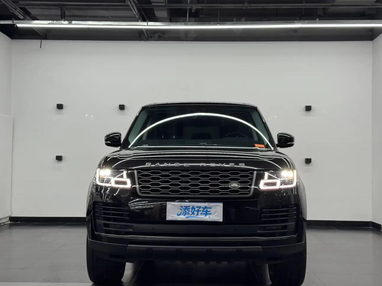 Land Rover range rover