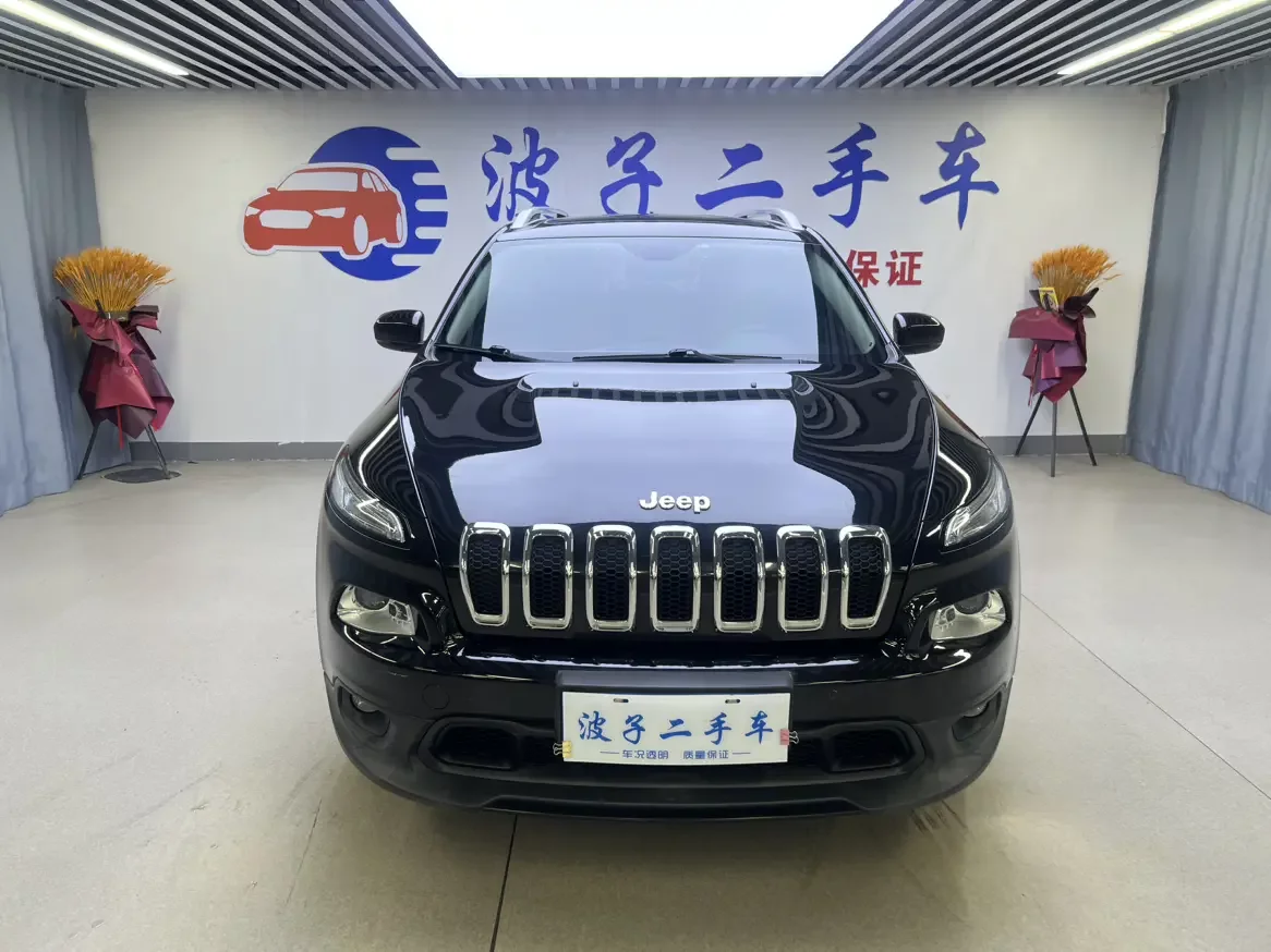 Jeep Cherokee  из Китая