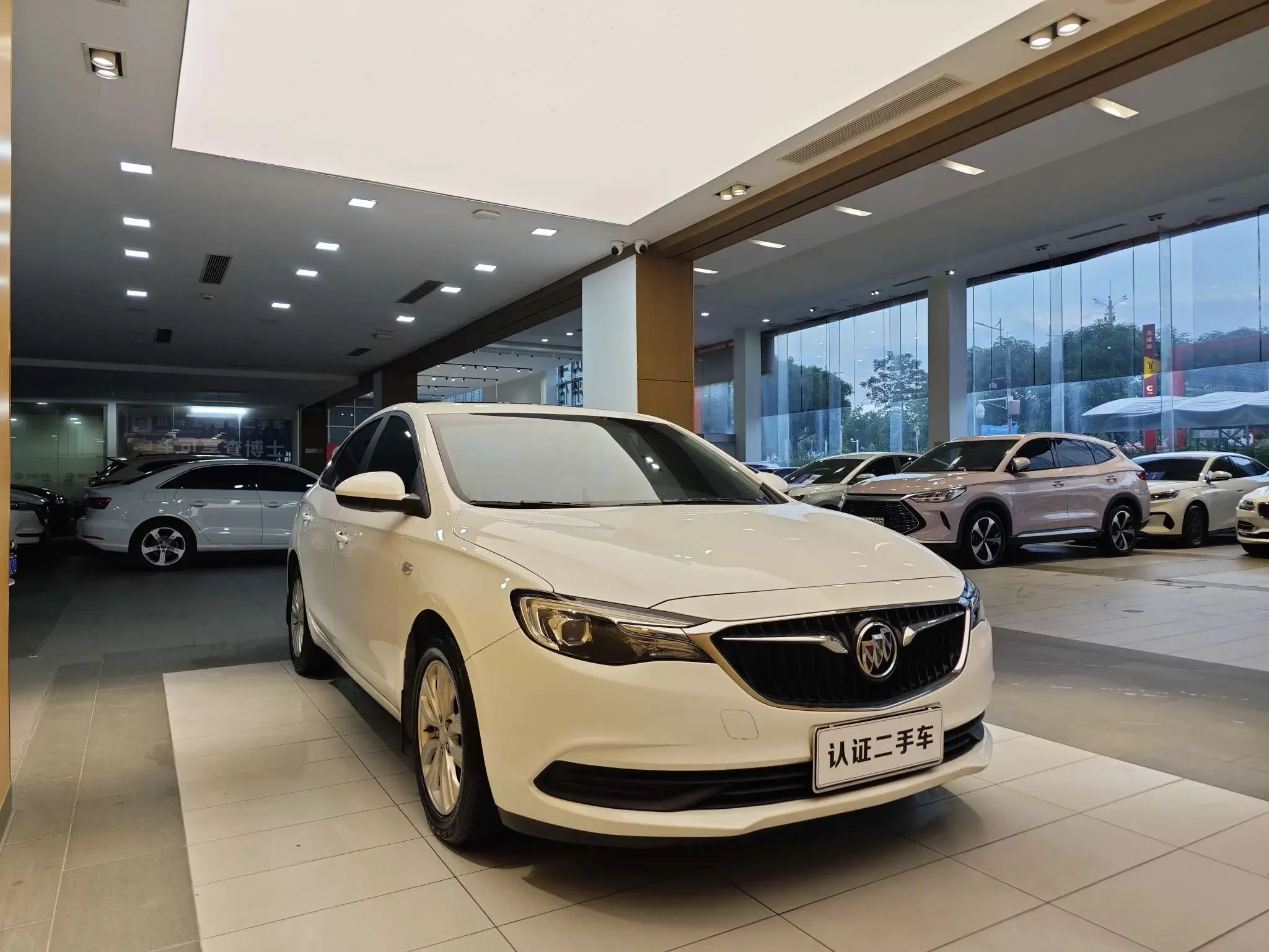 Buick Yinglang