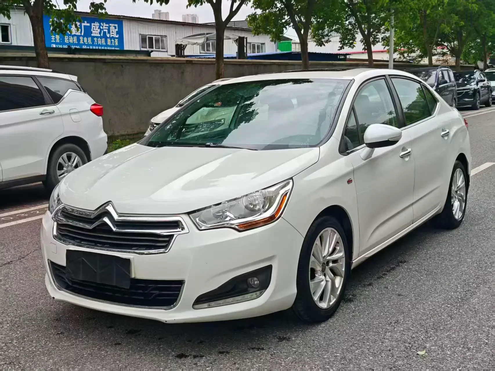 Citroën Citroen C4L  из Китая