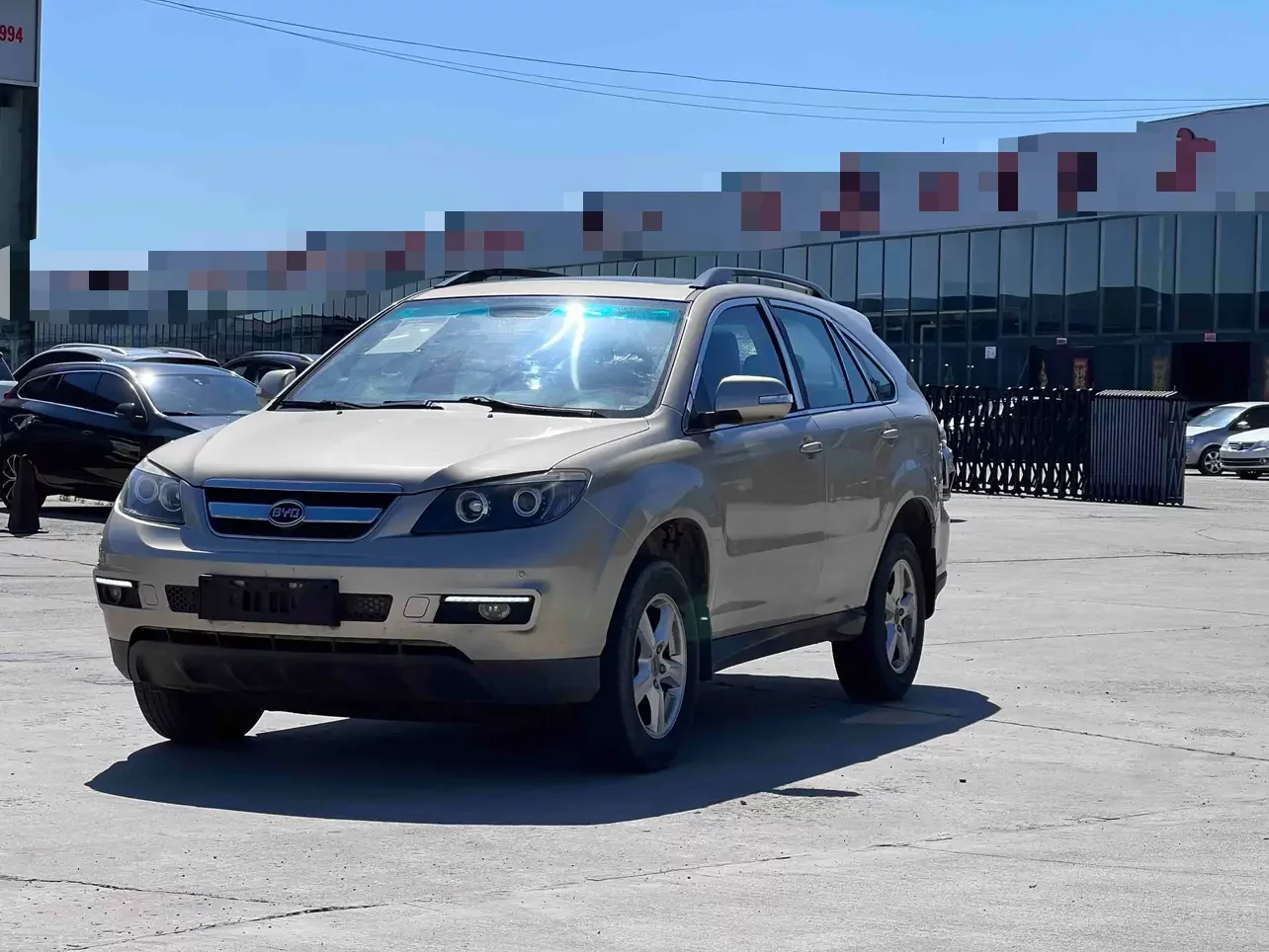 BYD S6