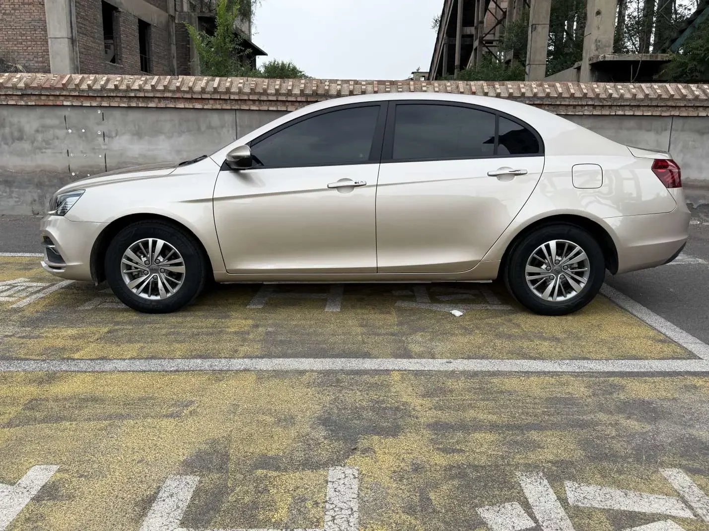 Geely emgrand