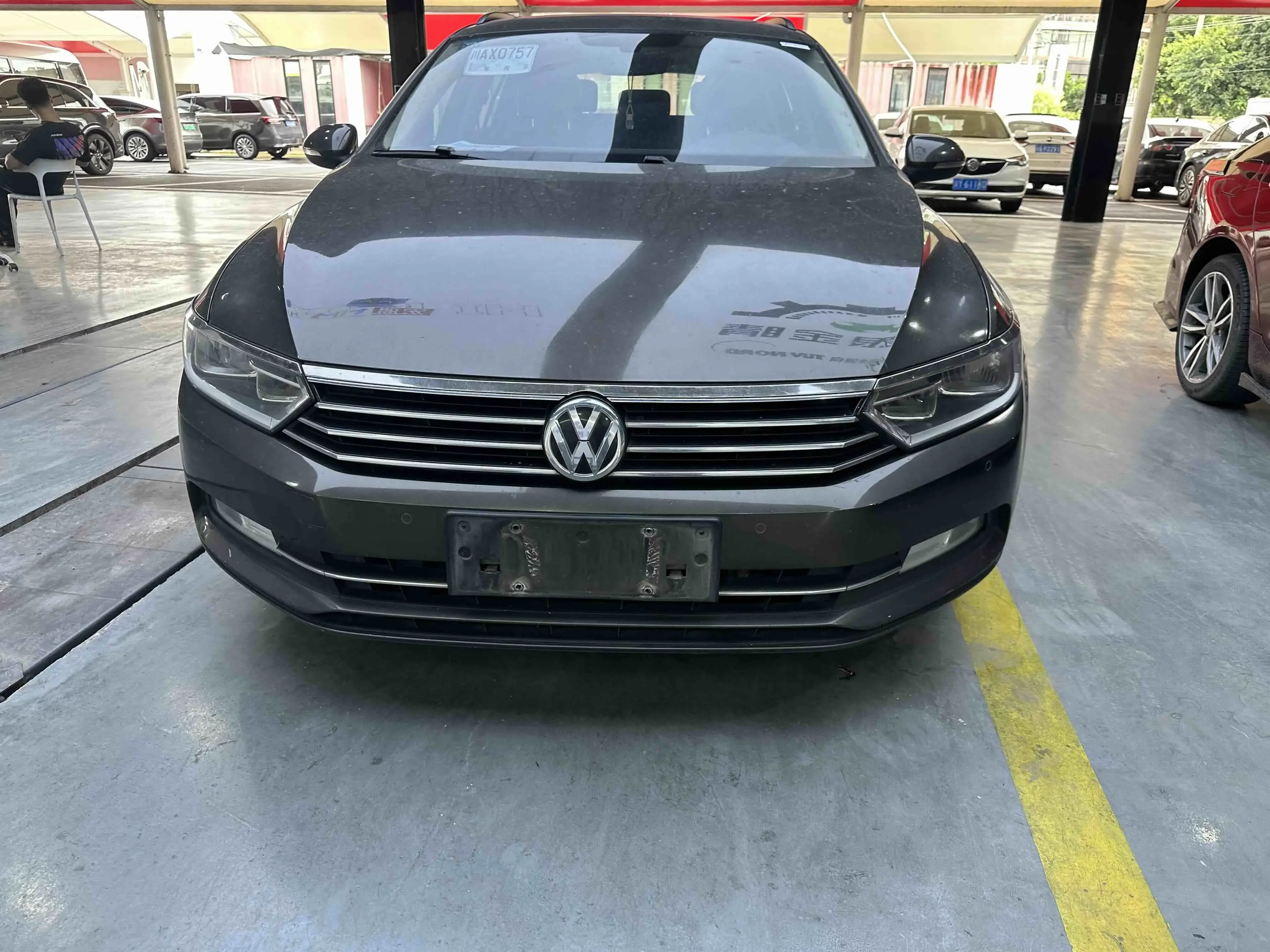 Volkswagen Wei Lan  из Китая