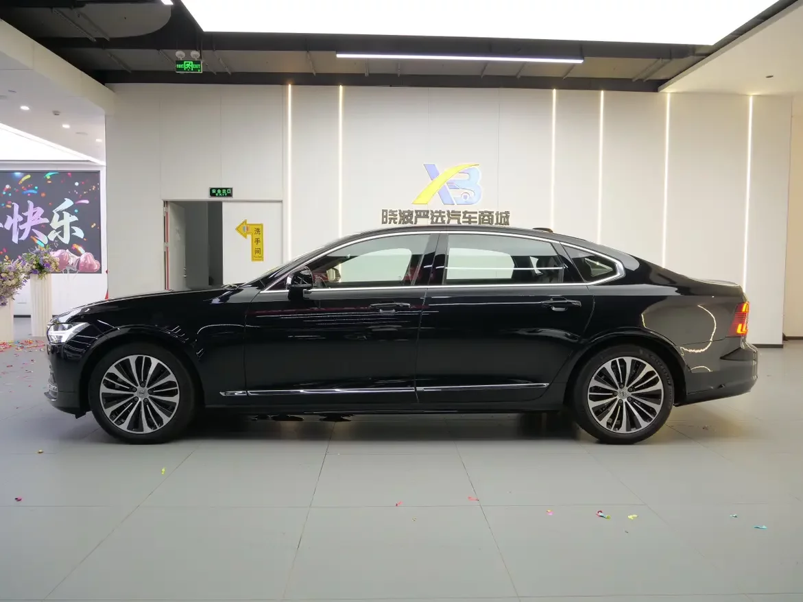 Volvo S90