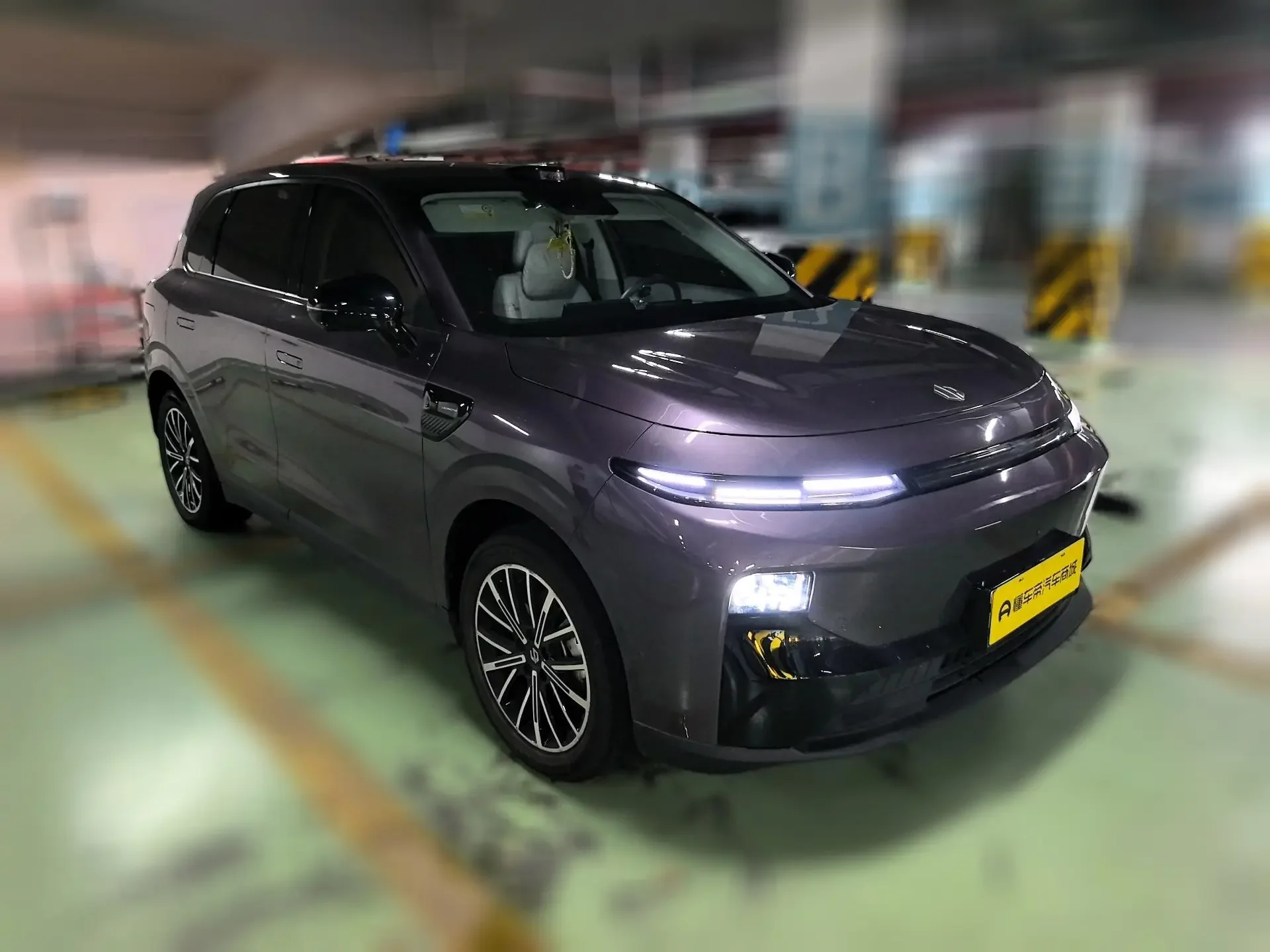 Leapmotor B10