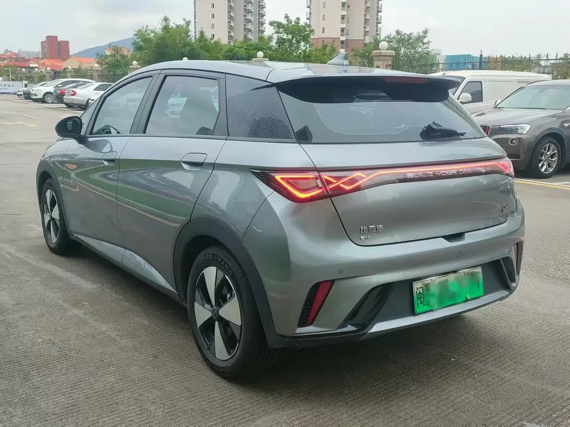 BYD dolphin