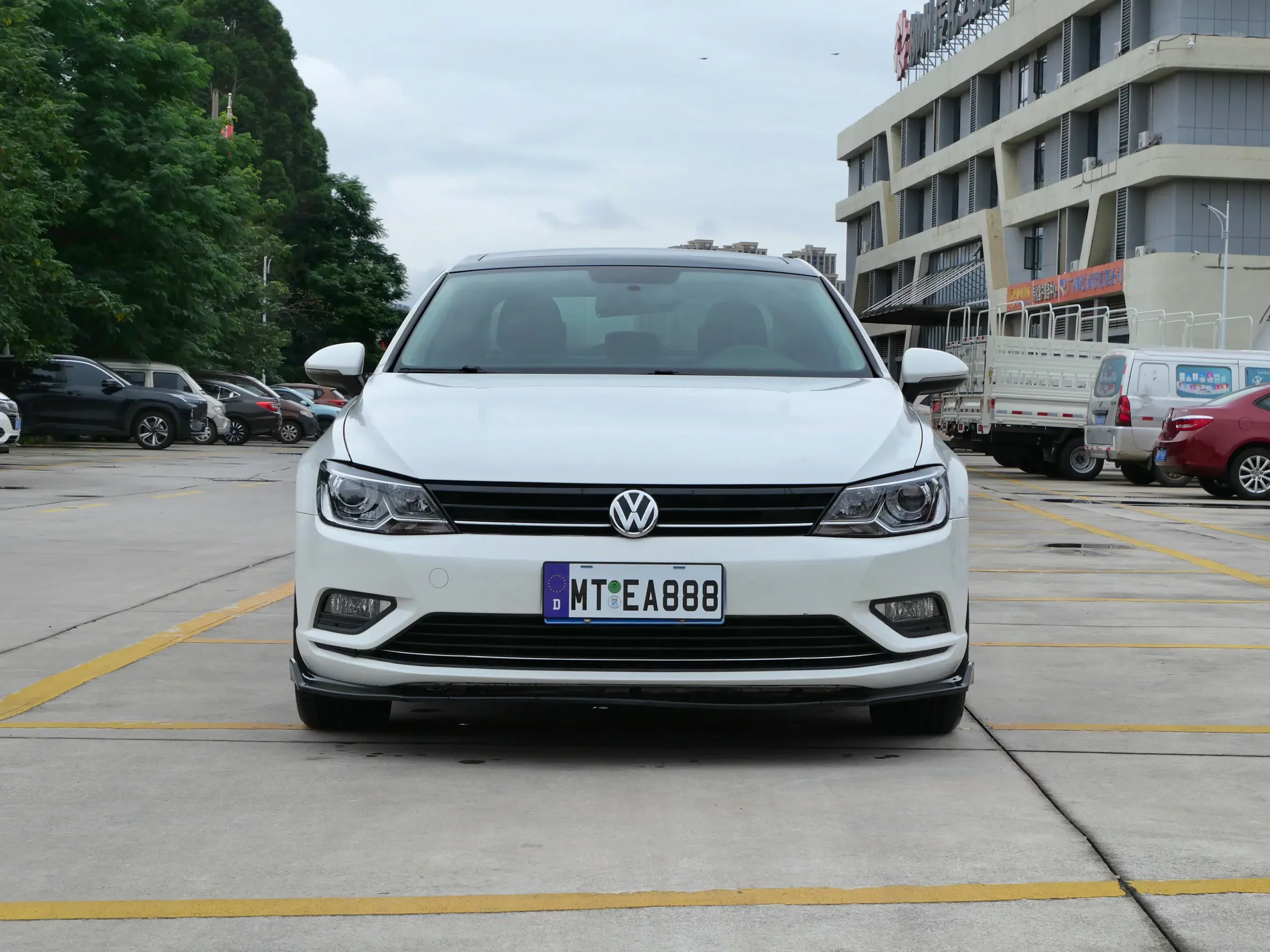 Volkswagen Lamando