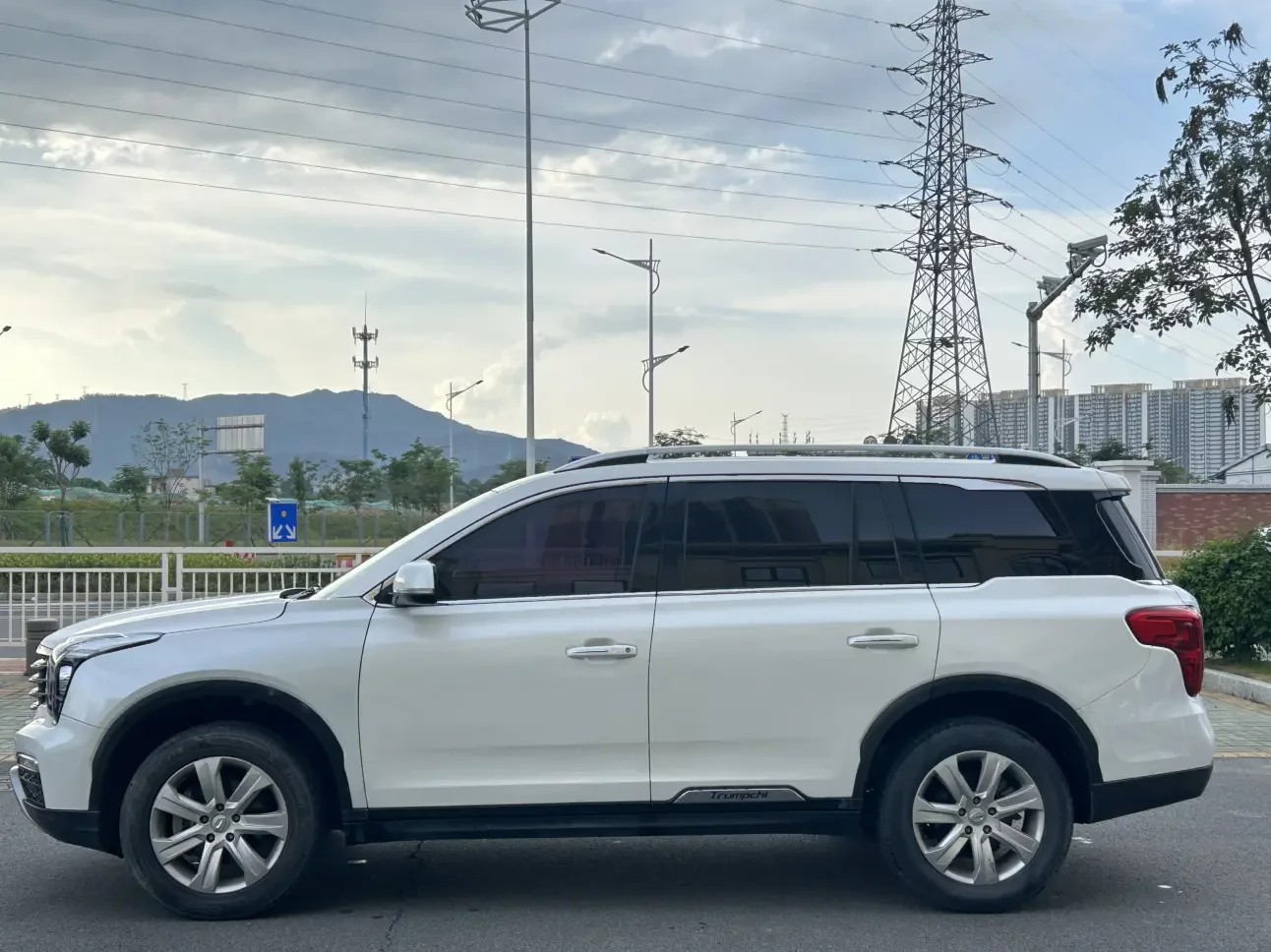 GAC Trumpchi GS8