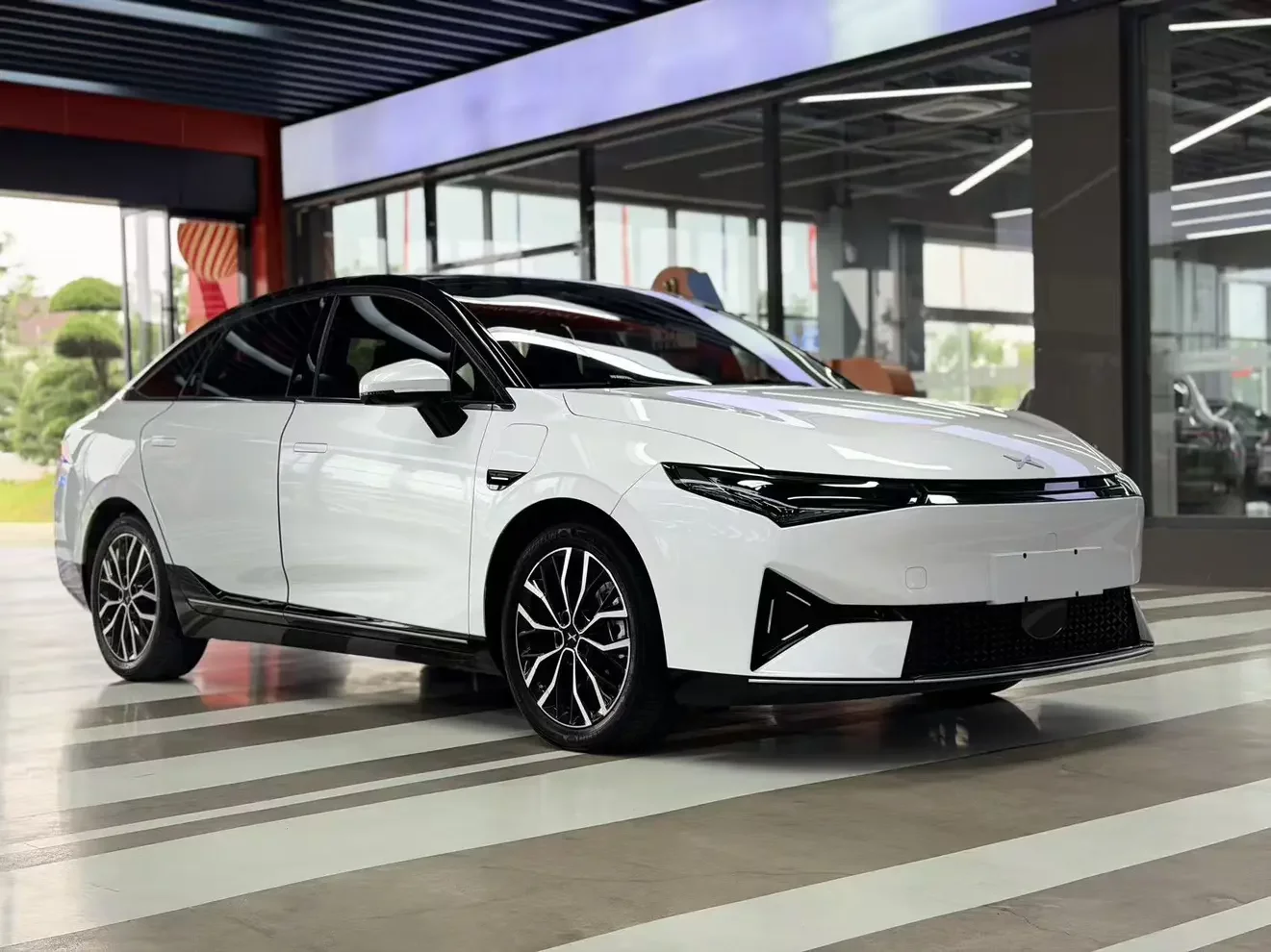 Xpeng P5