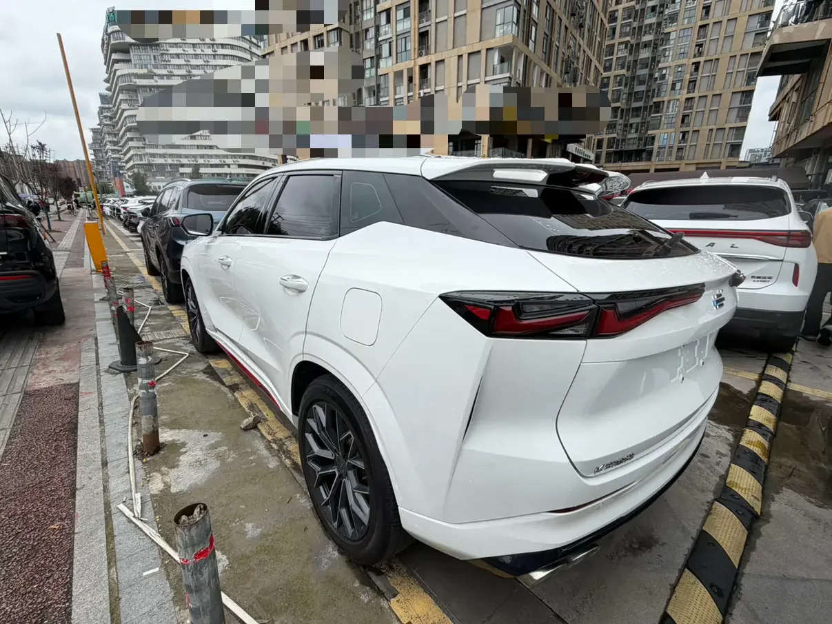 Oshan Changan Auchan Z6